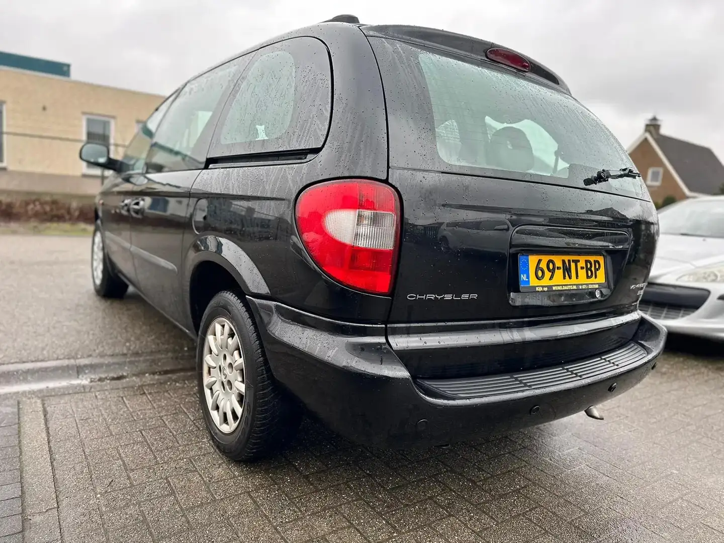 Chrysler Grand Voyager 3.3i V6 SE Luxe 7 persoon Nero - 2