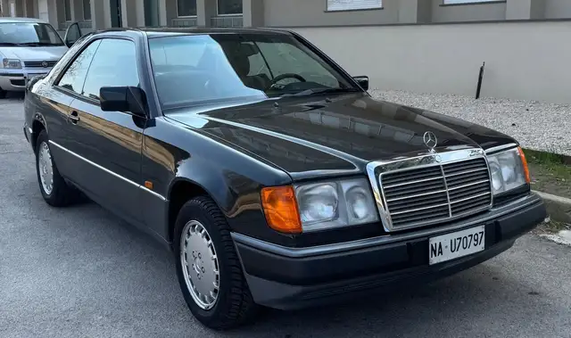 Mercedes-Benz CE 200 COUPÈ unico proprietario ASI “TARGA ORO” km.69.736