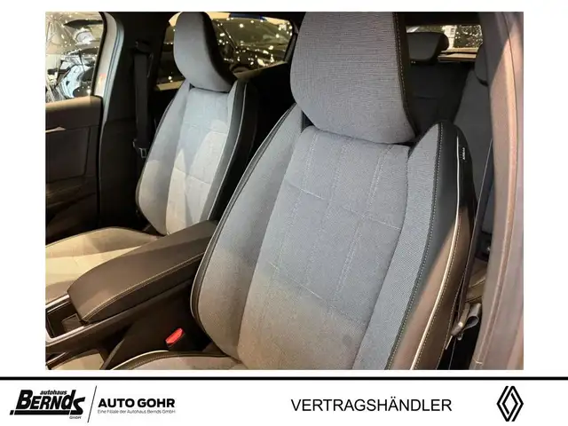 Renault Megane E-Tech view 10