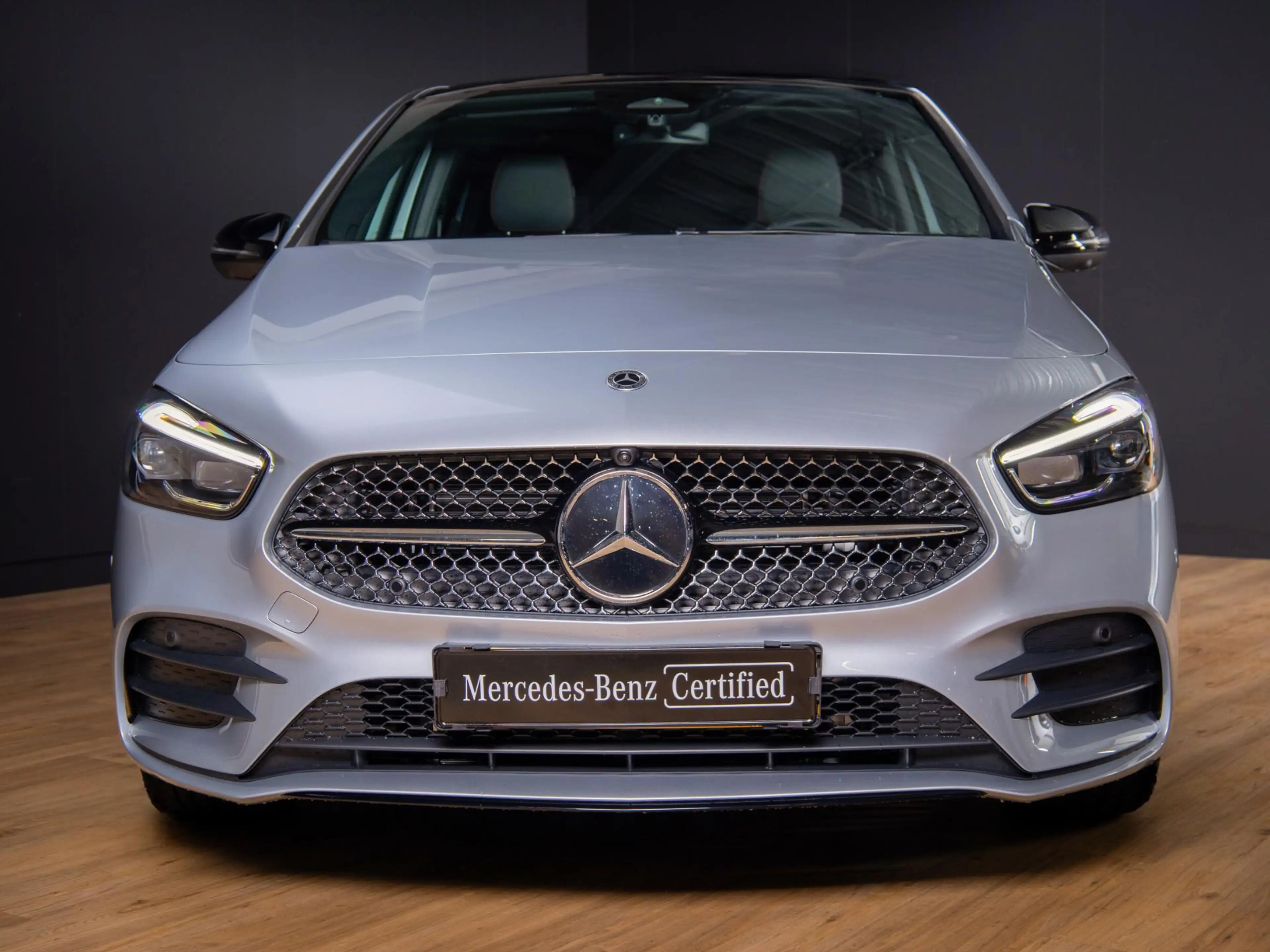 Mercedes-Benz B 250 e Business Solution AMG Premium PLUS | Panorama da — photo 4