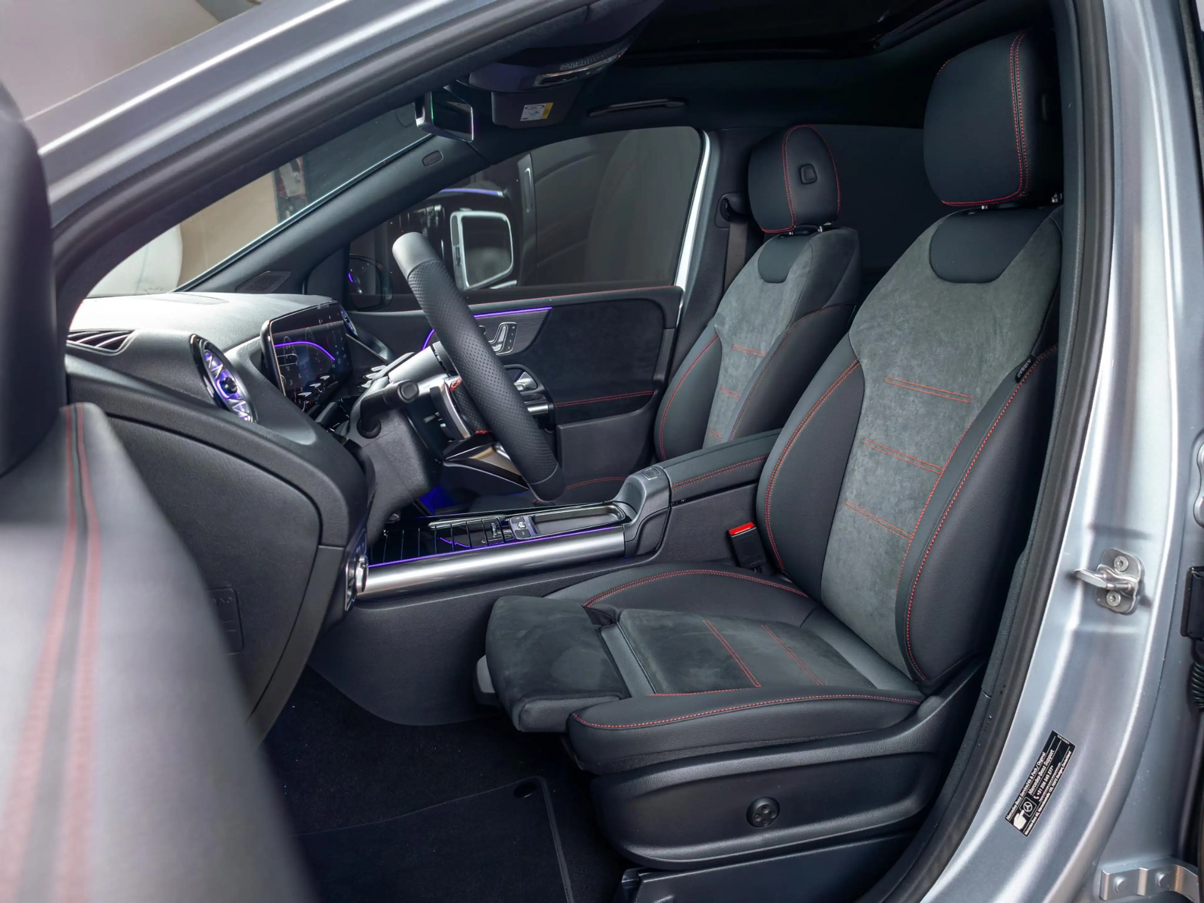 Mercedes-Benz B 250 e Business Solution AMG Premium PLUS | Panorama da — photo 7