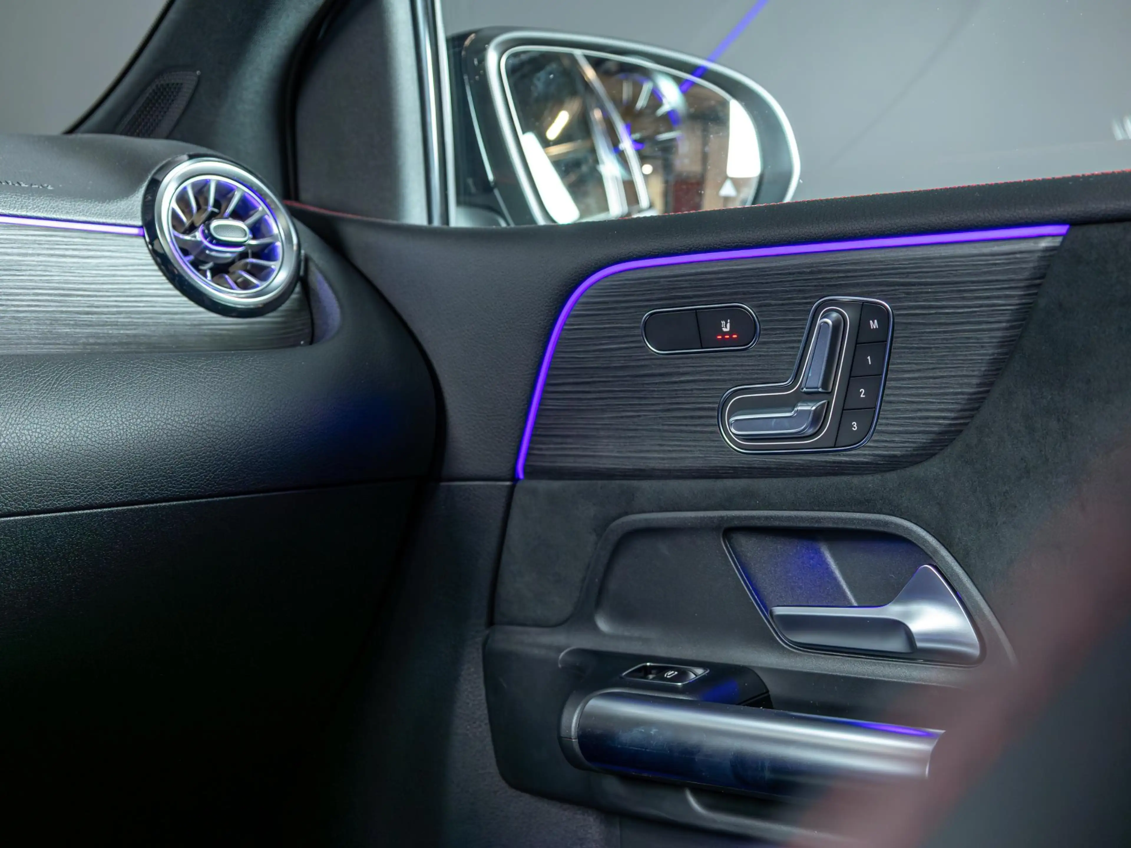 Mercedes-Benz B 250 e Business Solution AMG Premium PLUS | Panorama da — photo 14