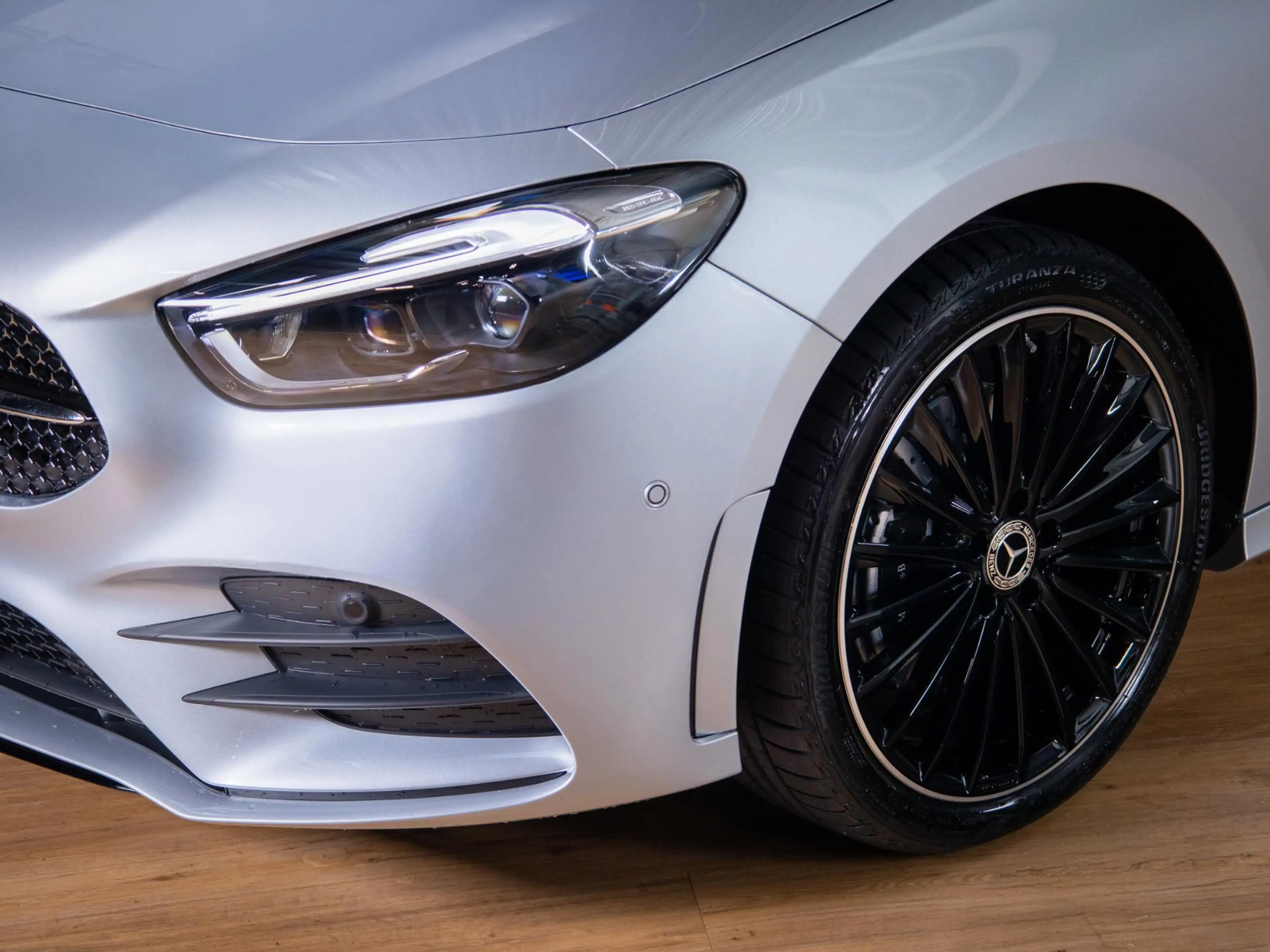 Mercedes-Benz B 250 e Business Solution AMG Premium PLUS | Panorama da — photo 5