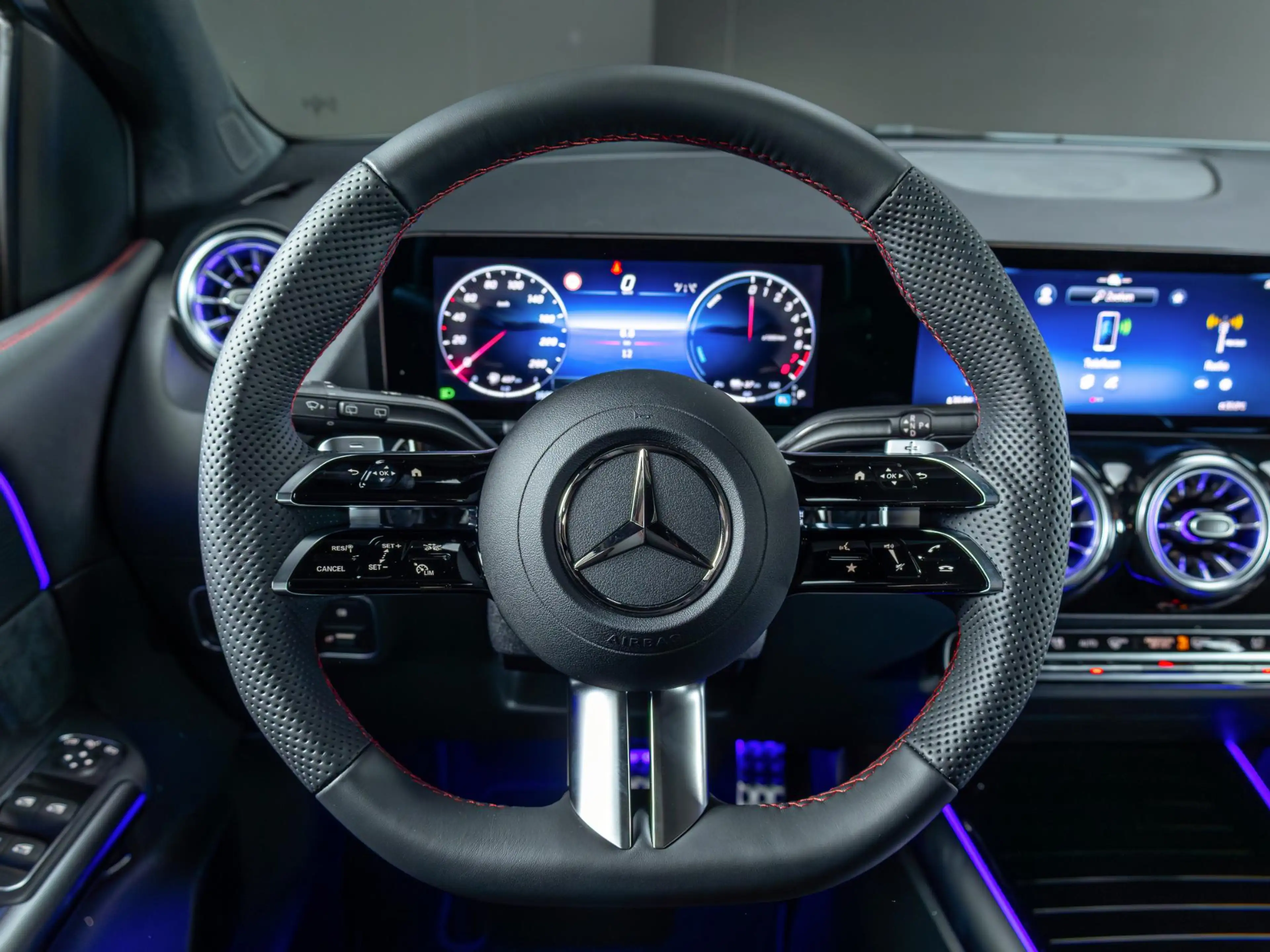 Mercedes-Benz B 250 e Business Solution AMG Premium PLUS | Panorama da — photo 10