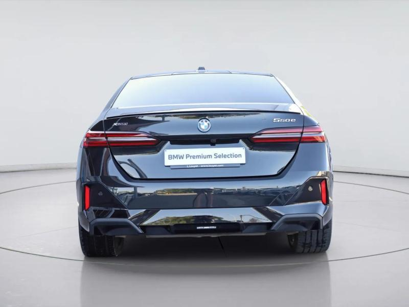 BMW 550 e xDrive Berline Kit M Sport — photo 5