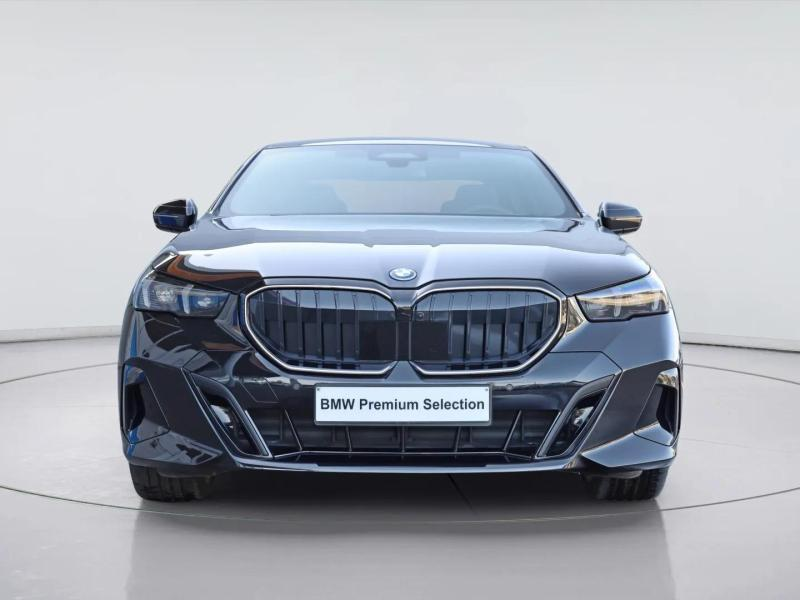 BMW 550 e xDrive Berline Kit M Sport — photo 3