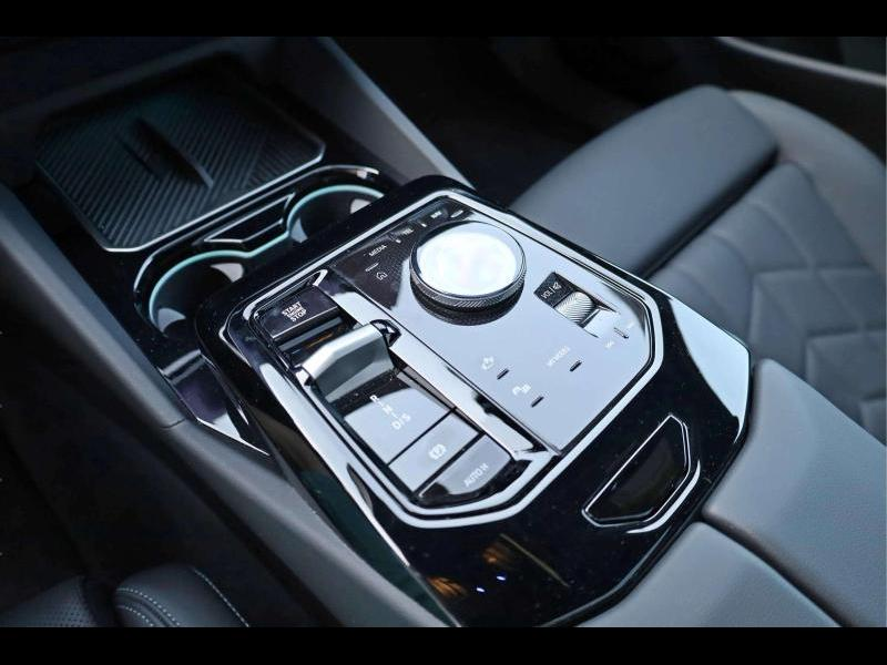 BMW 550 e xDrive Berline Kit M Sport — photo 13