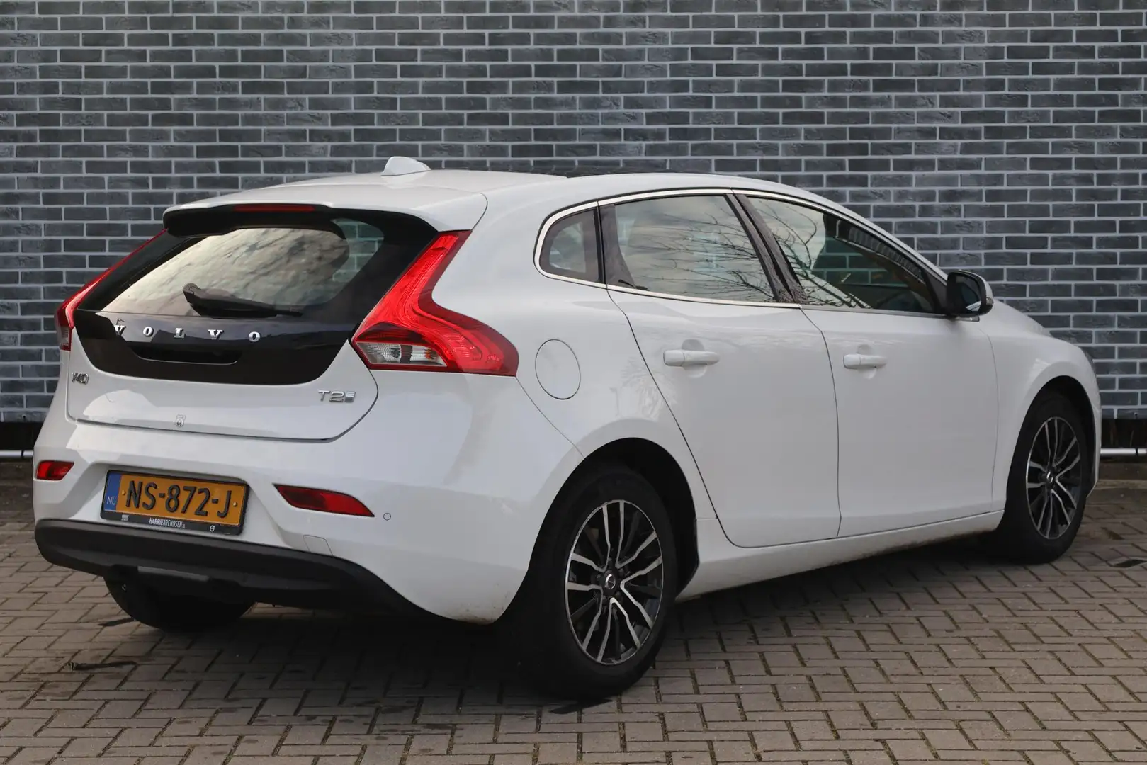 Volvo V40 1.5 T2 Nordic+ | Climate Control | Stoelverwarming Weiß - 2