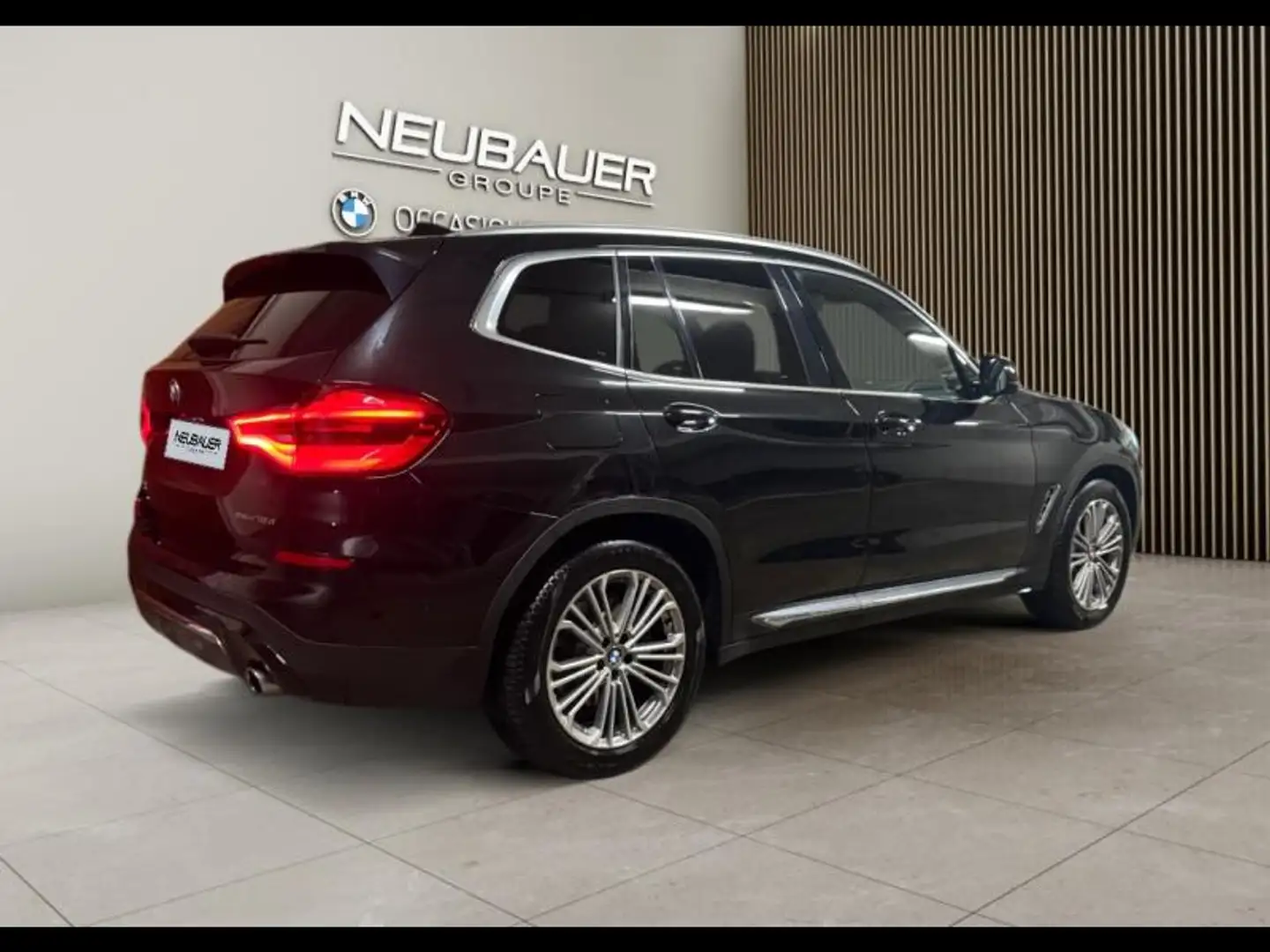 BMW X3 sDrive18dA 150ch Luxury Negro - 2