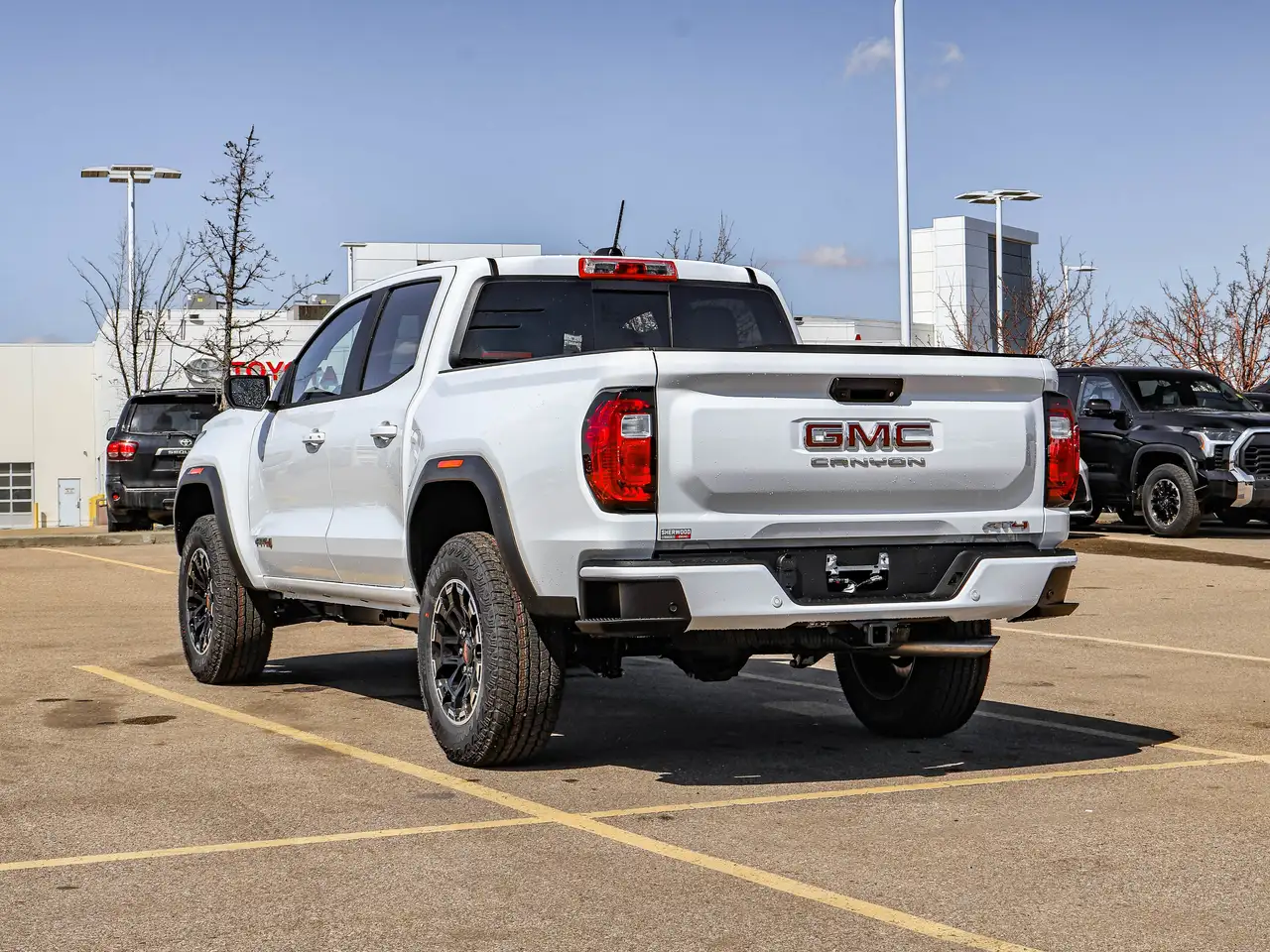 GMC Canyon снимка GMC Canyon