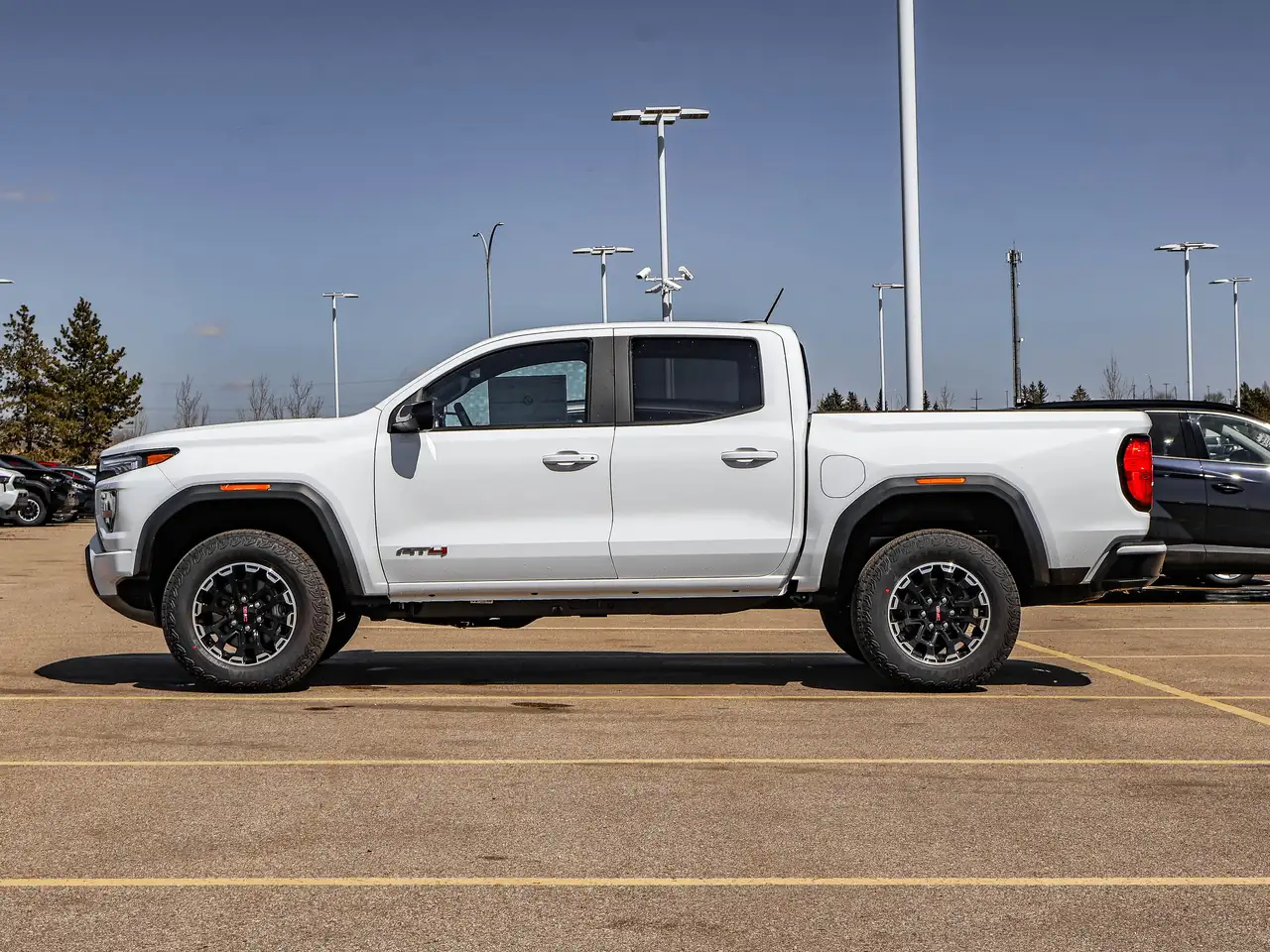GMC Canyon снимка GMC Canyon