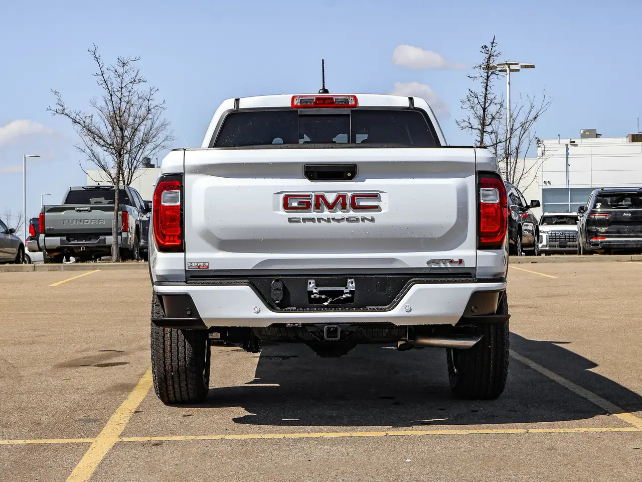 GMC Canyon снимка GMC Canyon