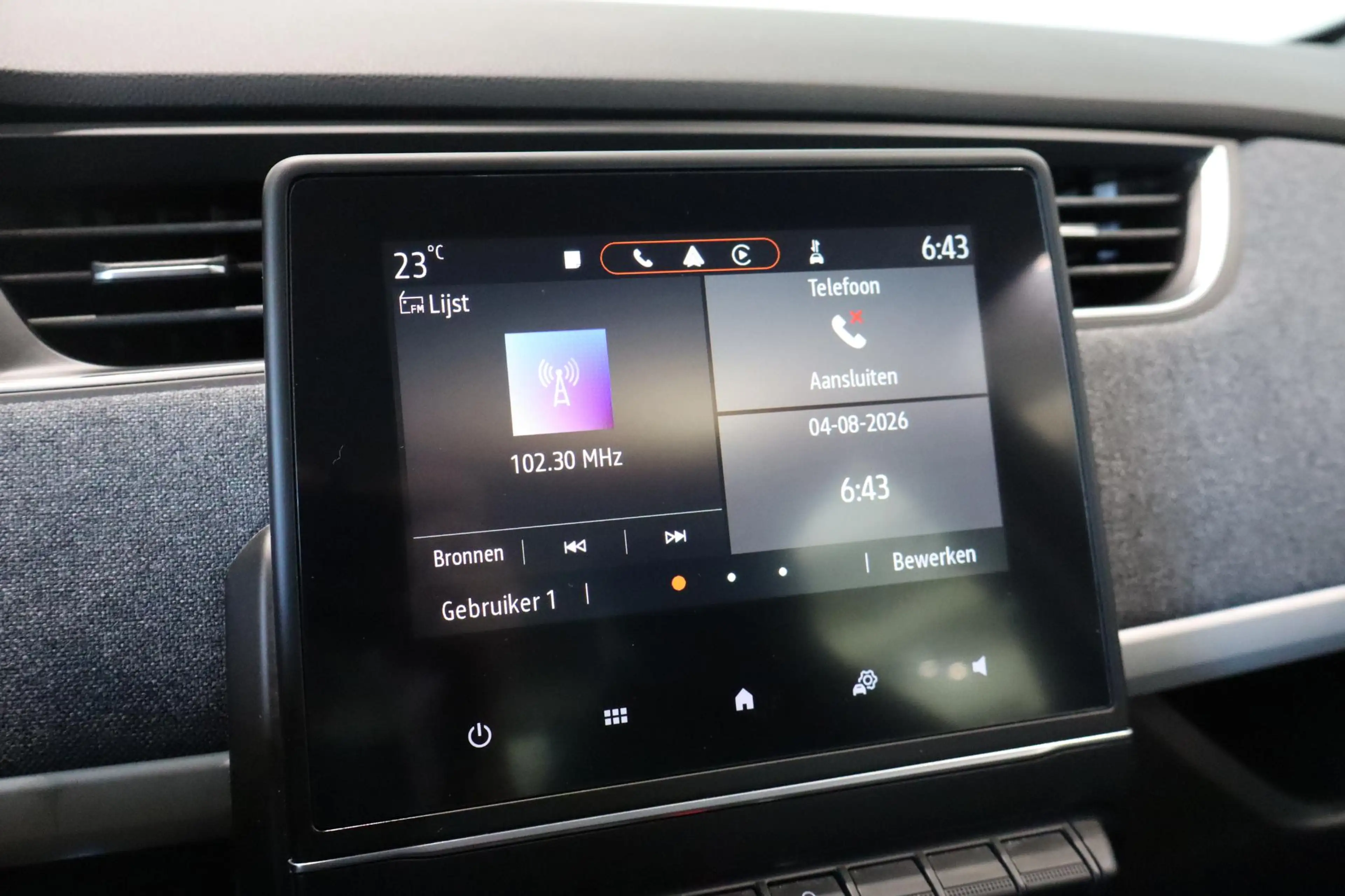 Renault ZOE R110 Life 52 kWh (ex Accu) — photo 11