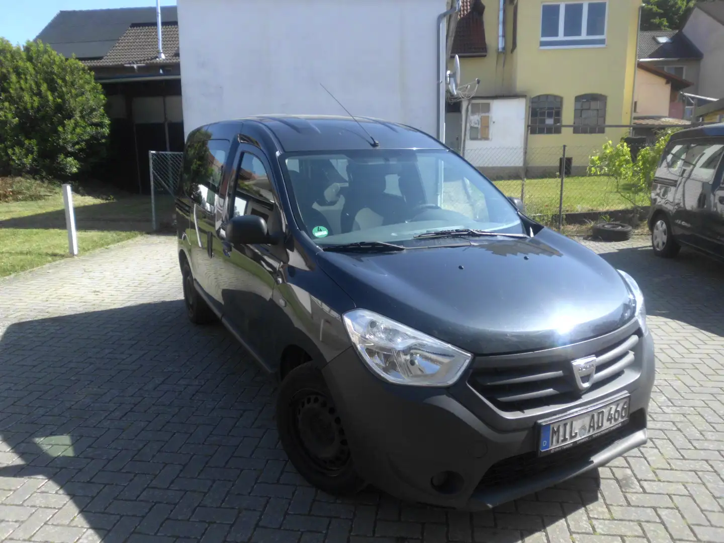 Dacia Dokker Dokker TCe 115 Ambiance Grau - 1