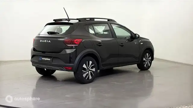 Dacia Sandero view 5