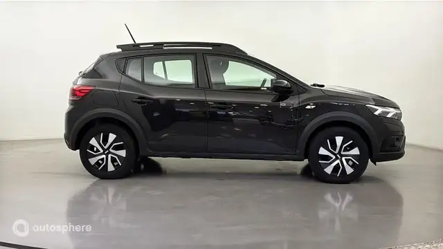 Dacia Sandero view 4