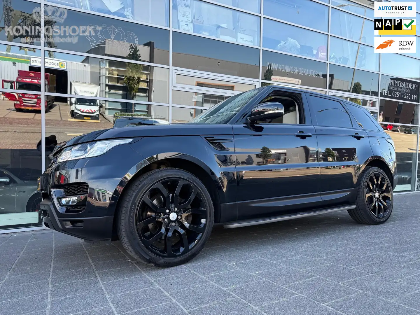 Land Rover Range Rover Sport 3.0 TDV6 HSE Dynamic Schwarz - 1