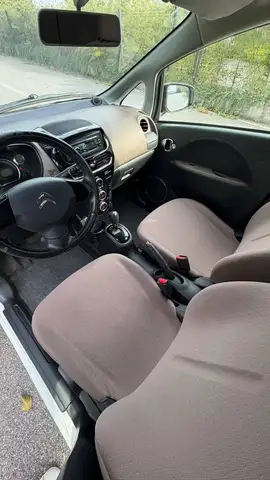Citroen C-Zero view 5