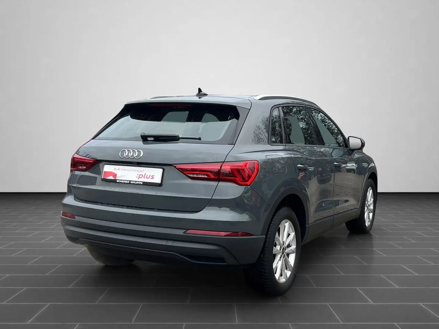 Audi Q3 45 S tronic KAMERA VIRTUAL LED NAVI Grau - 2