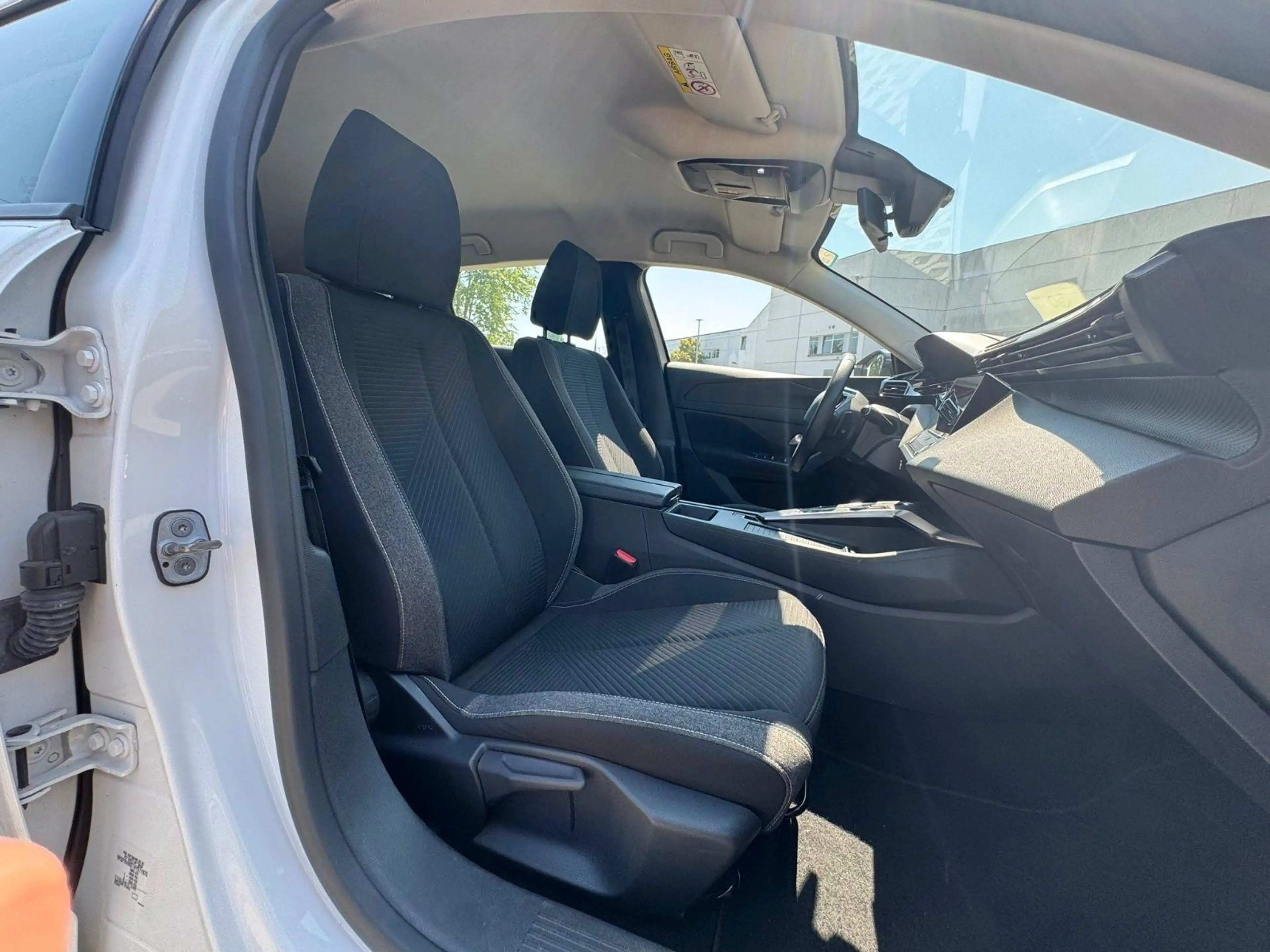 Peugeot 308 SW Active Pack. NAVI. AUT. LED. CarPlay — photo 11