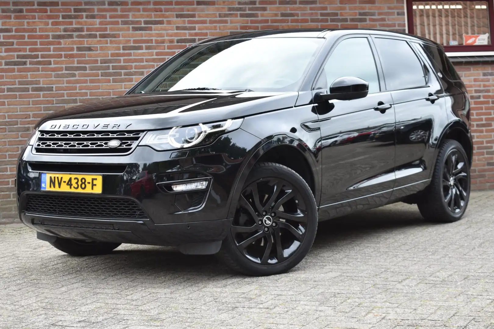 Land Rover Discovery Sport 2.0 TD4 Urban Series SE '17 Pano Leder Clima Navi Negro - 1