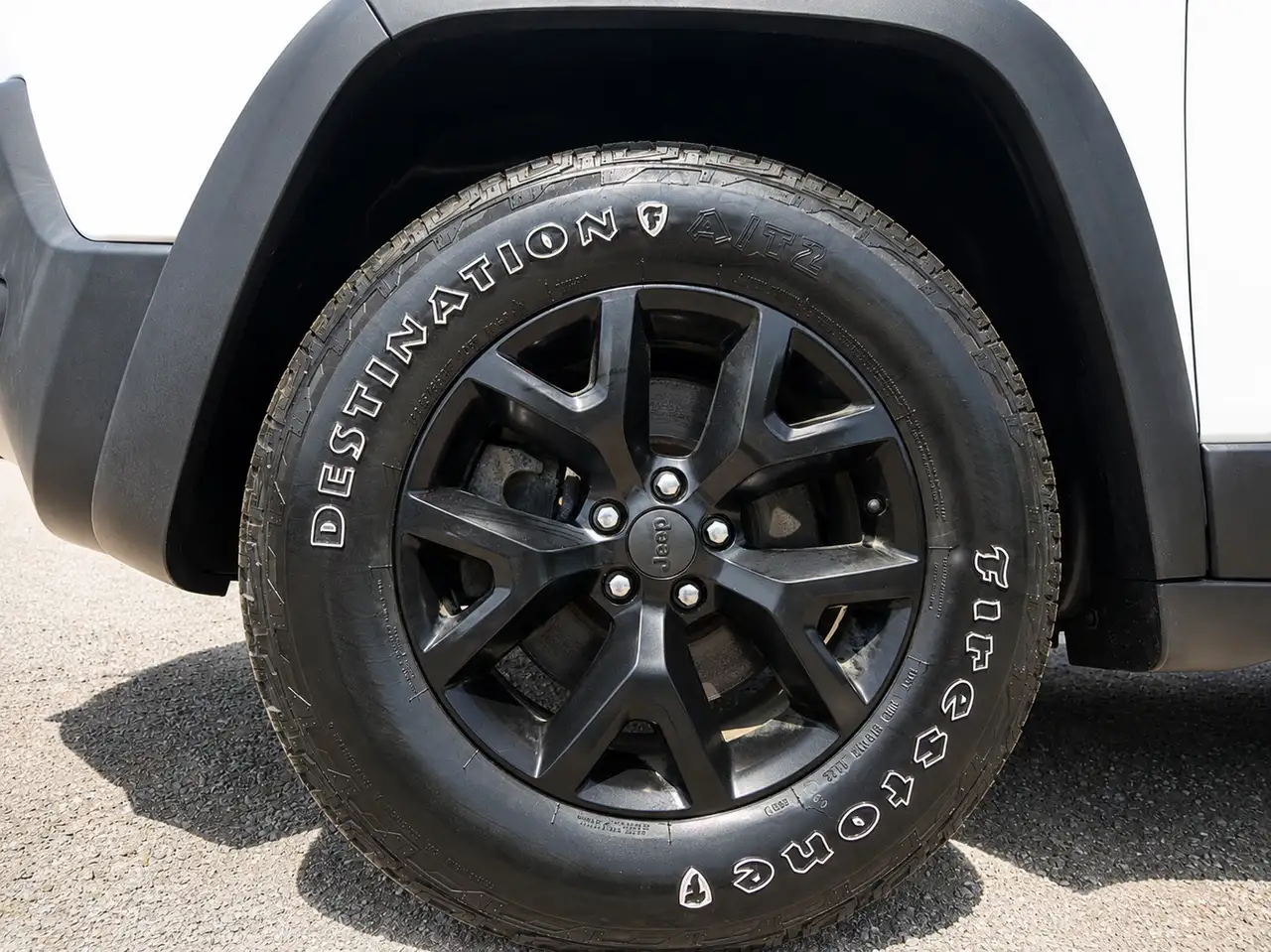 Jeep Cherokee снимка Jeep Cherokee