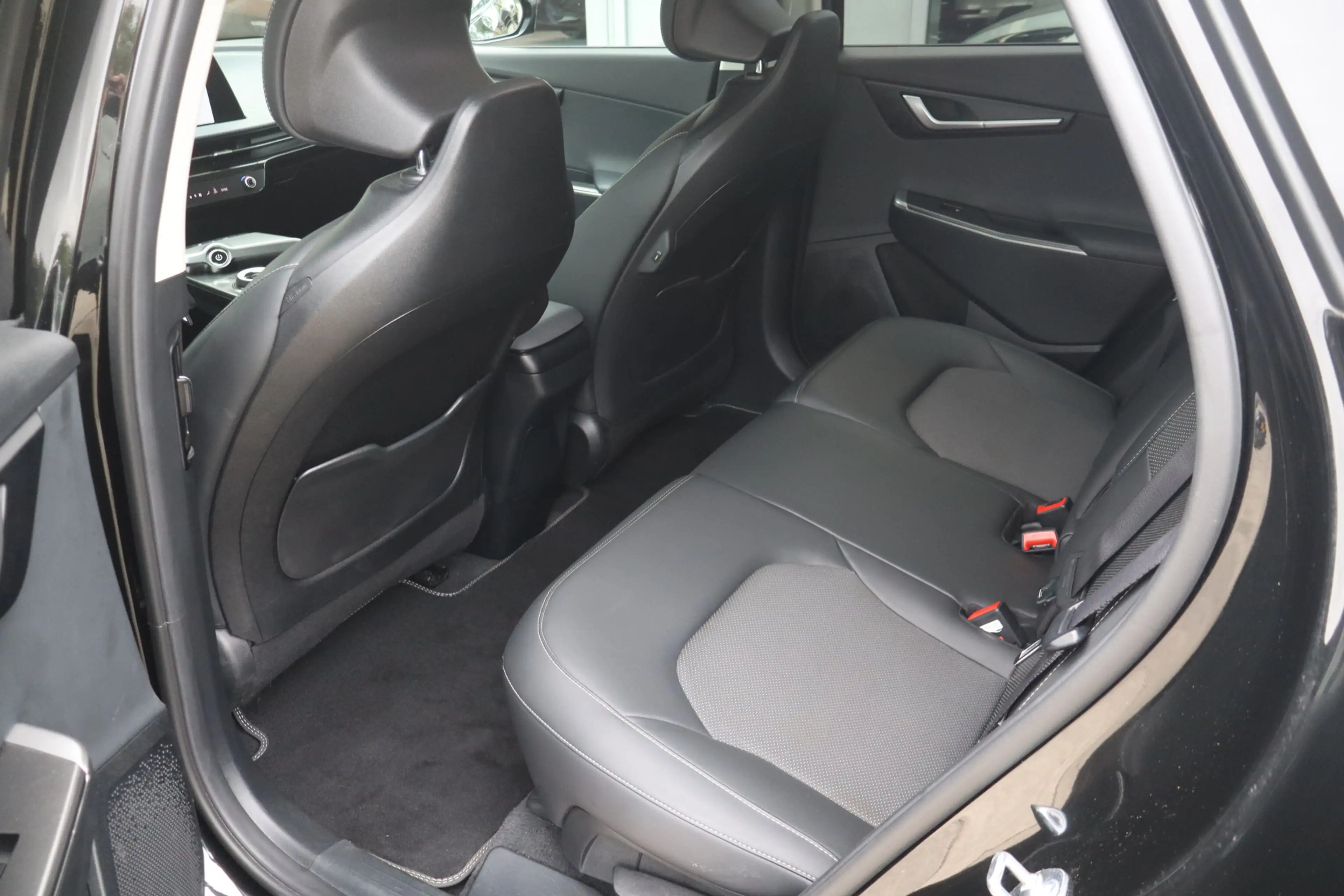 Kia EV6 Light Edition 58 kWh - NL Auto!! Stoel+stuurverw I — photo 30