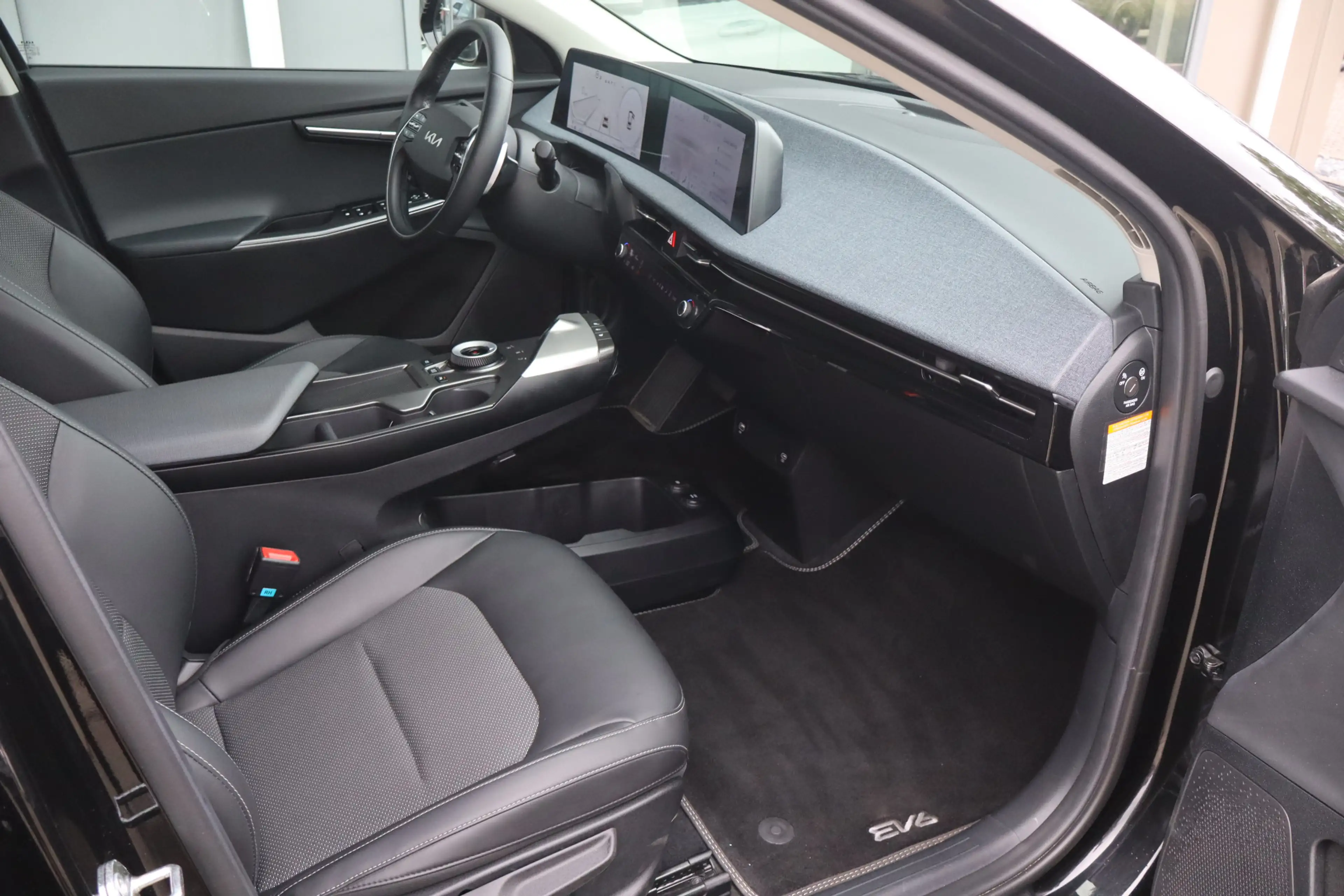 Kia EV6 Light Edition 58 kWh - NL Auto!! Stoel+stuurverw I — photo 3