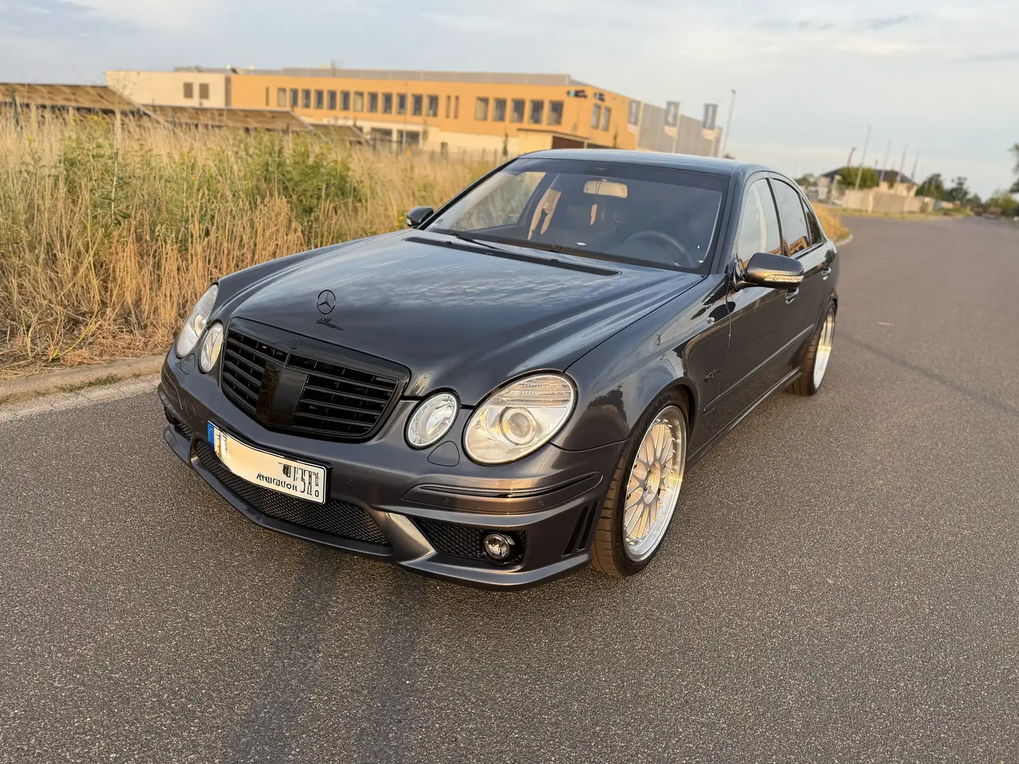 Mercedes-Benz E 63 AMG 7G-TRONIC Gris - 2