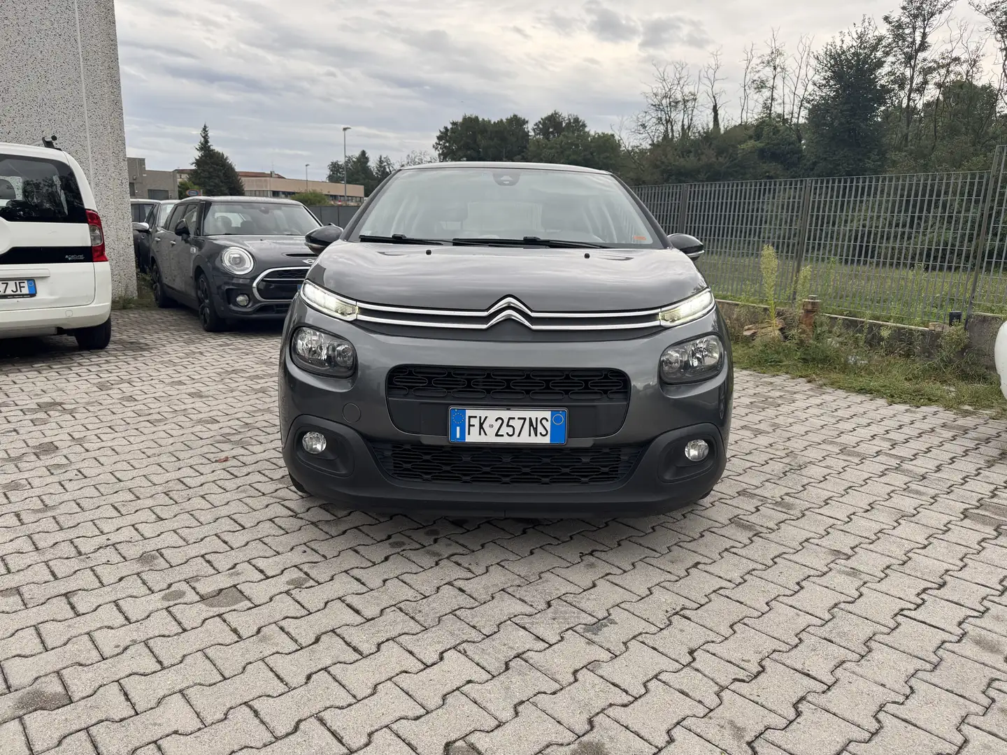 Citroen C3 1.2 puretech Shine 82cv - 1