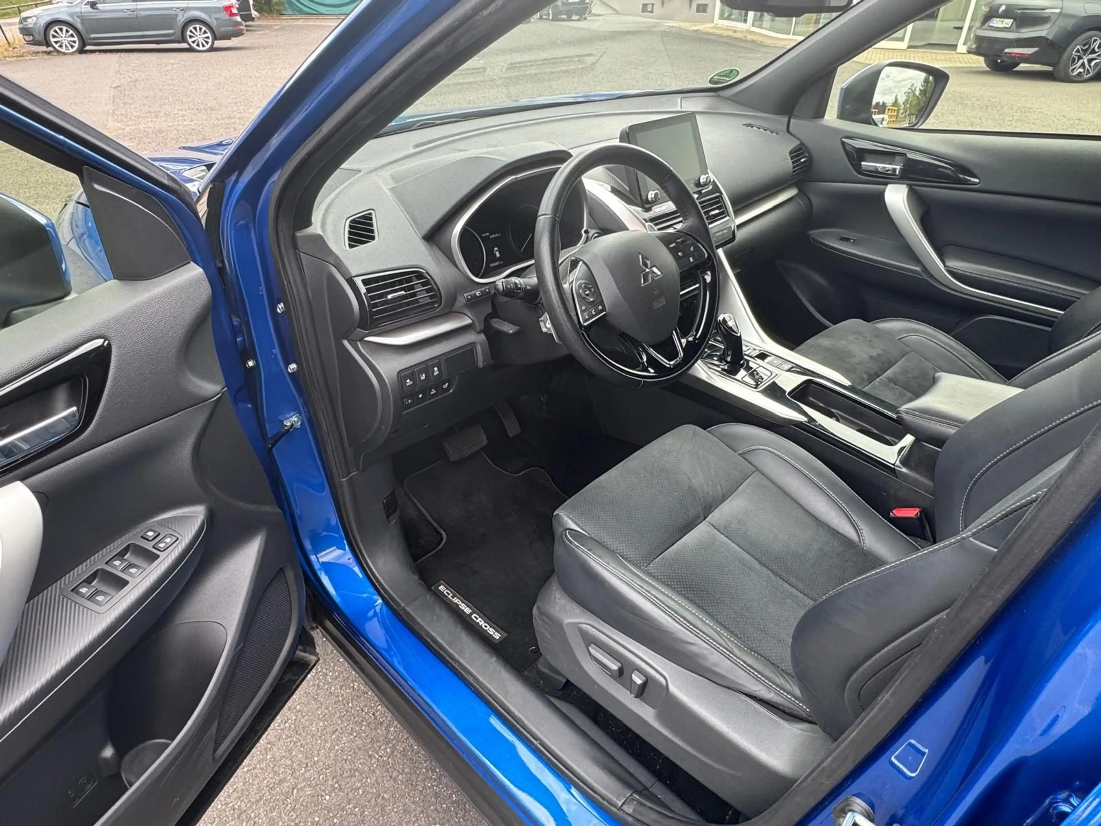 Mitsubishi Eclipse Cross Select 2.4 Hybrid 4WD AHK — photo 7
