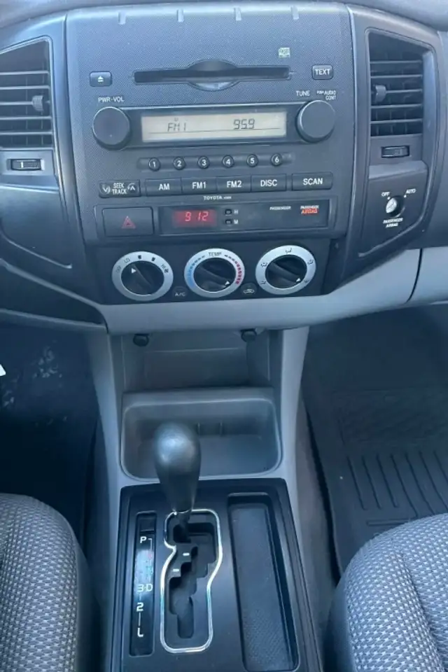 Toyota Tacoma снимка Toyota Tacoma