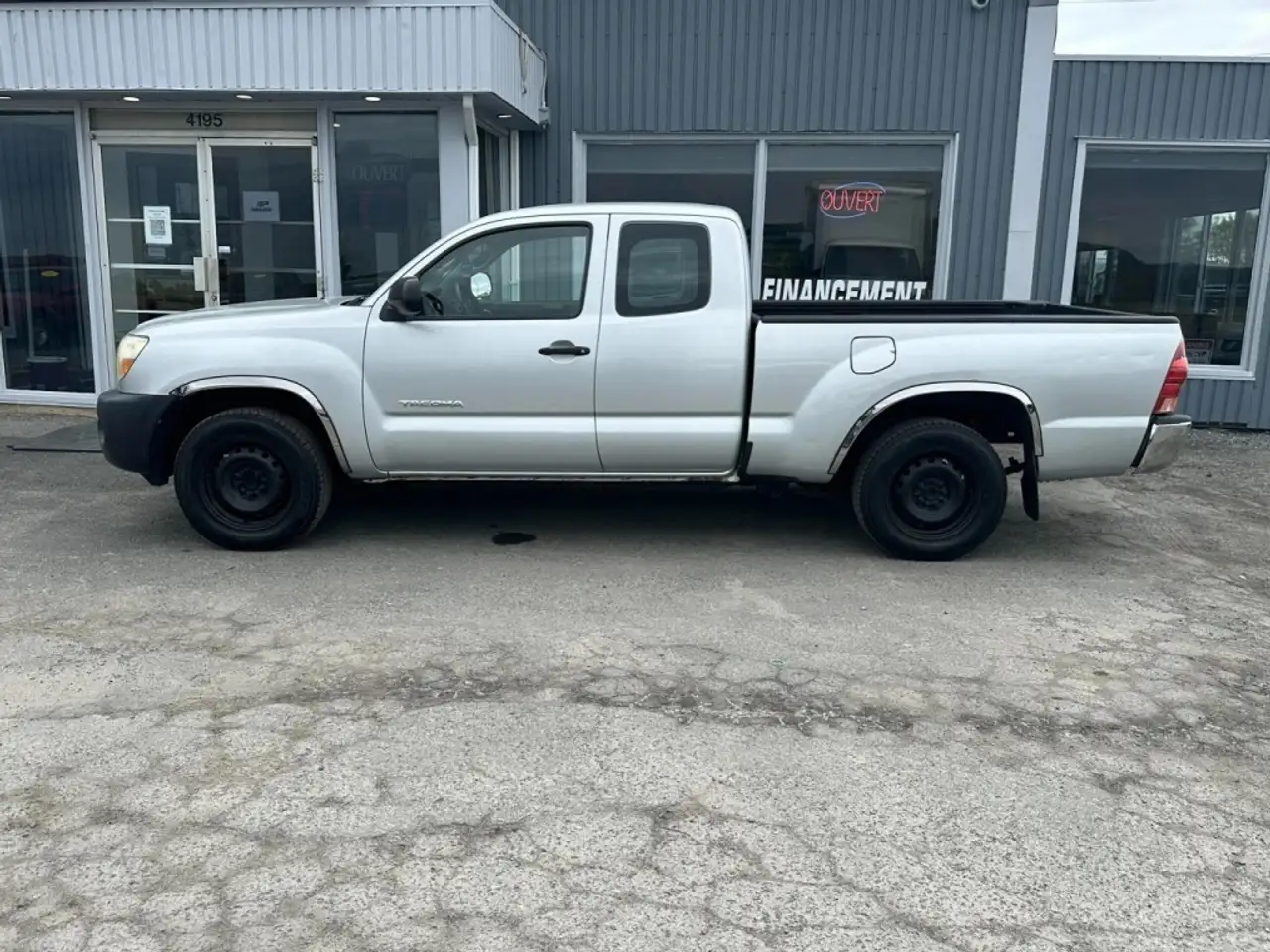 Toyota Tacoma снимка Toyota Tacoma