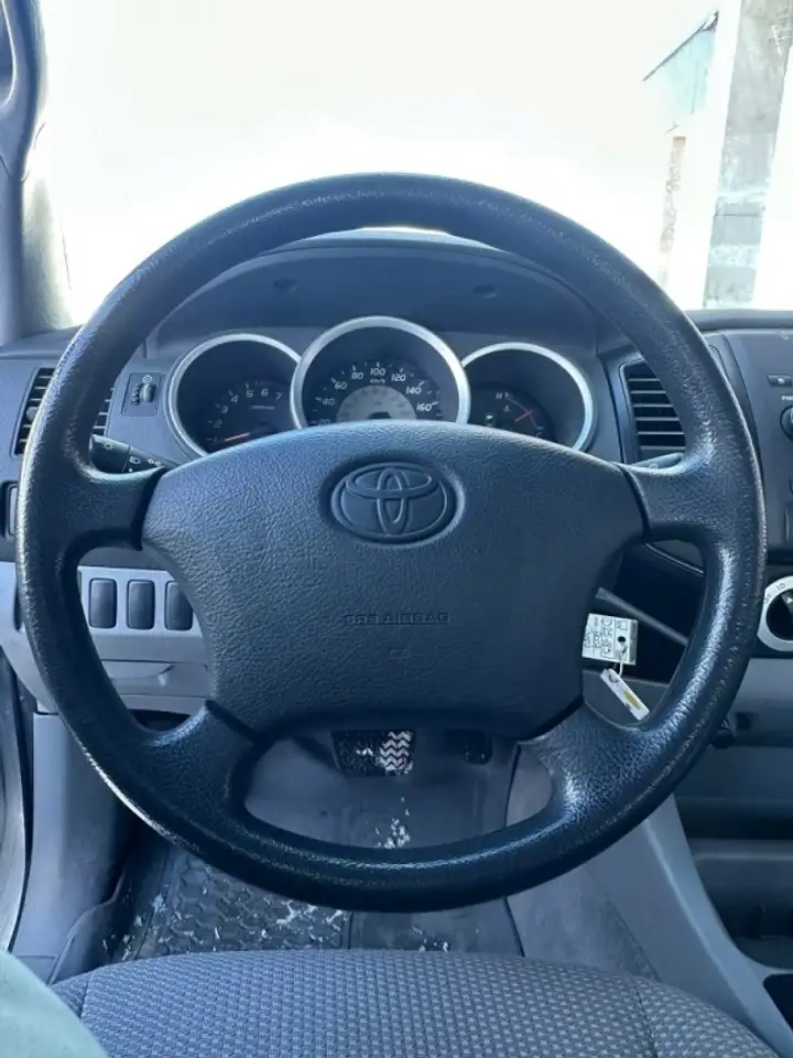 Toyota Tacoma снимка Toyota Tacoma