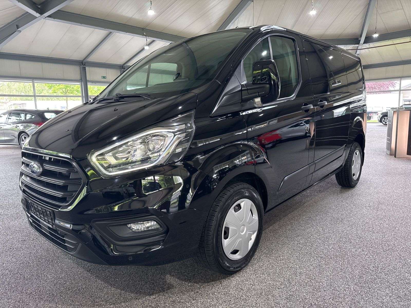 Second hand Ford Transit Custom 