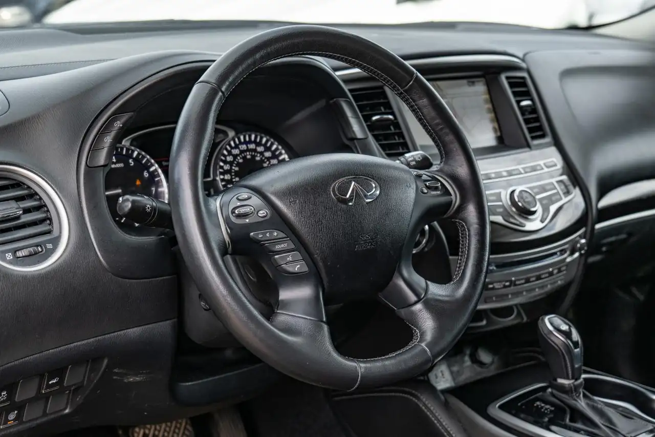 Infiniti QX60 снимка Infiniti QX60