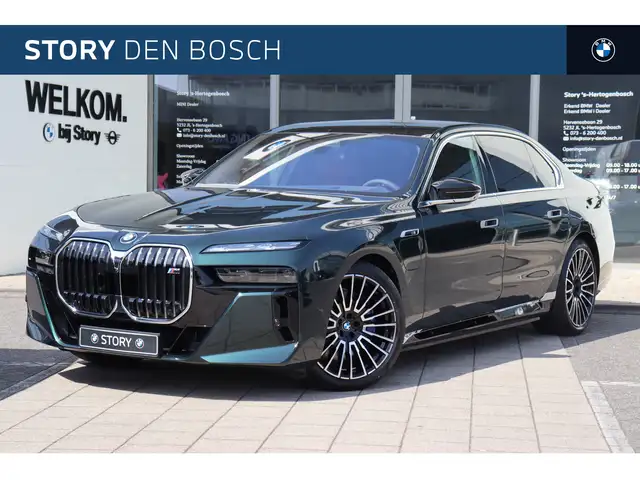 BMW 760 7 Serie M760e xDrive High Executive Automaat / Pan