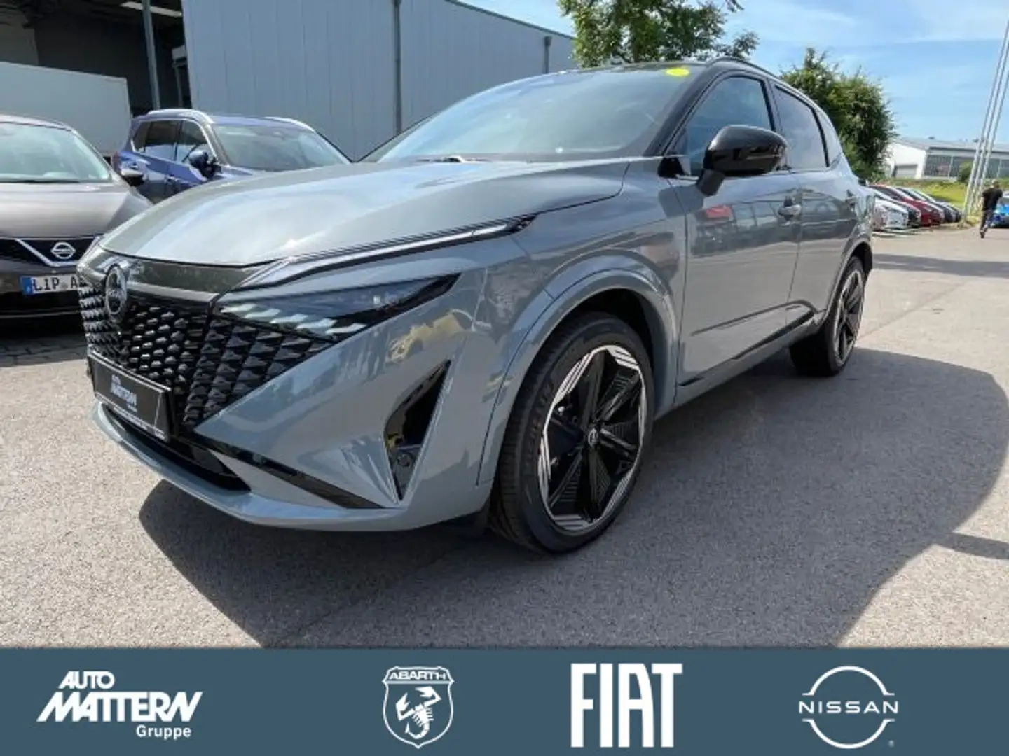 Nissan Qashqai N-Design Komfort plus,HUD,Navi,Memory Grau - 1