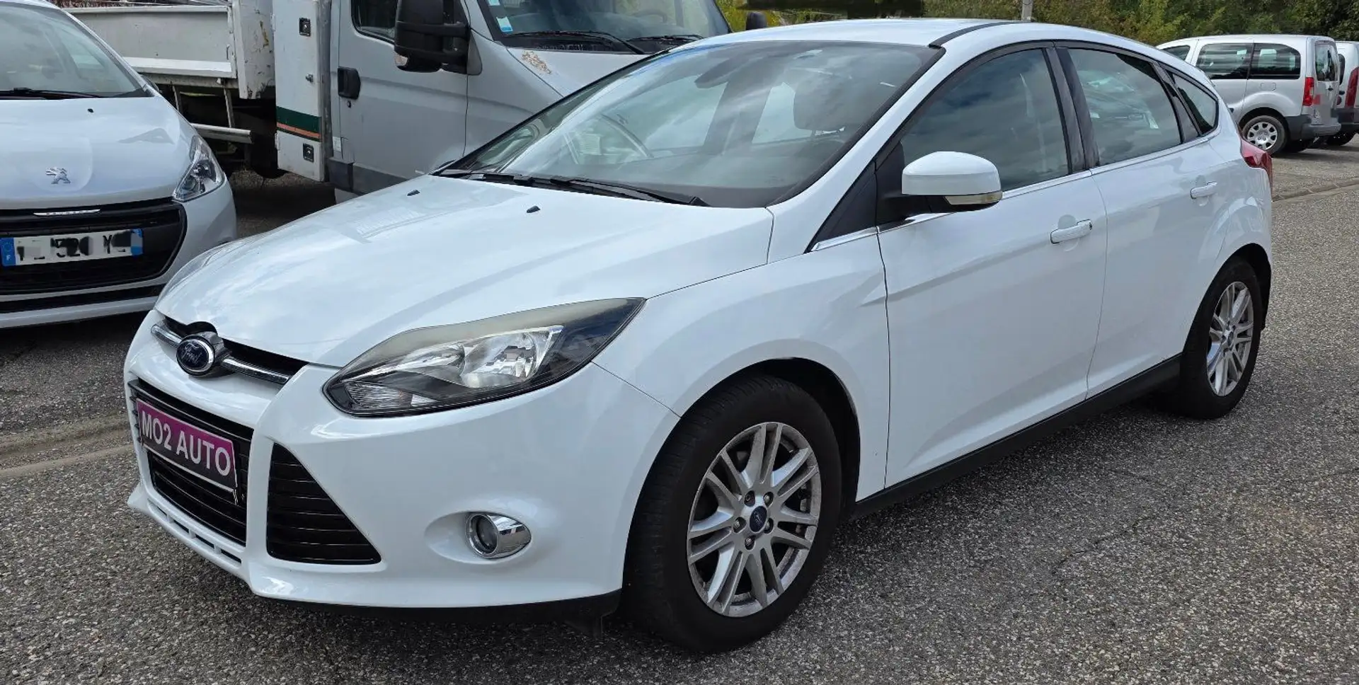 Ford Focus 1.0 ECOBOOST 100CH TITANIUM 2013 CLIM REG TEL Weiß - 1