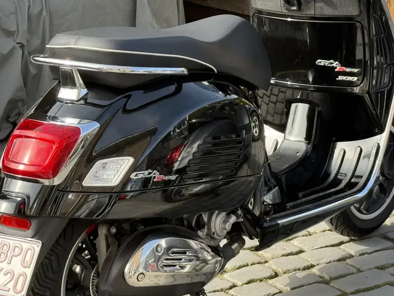 Vespa GTS Super 310 - foto 7