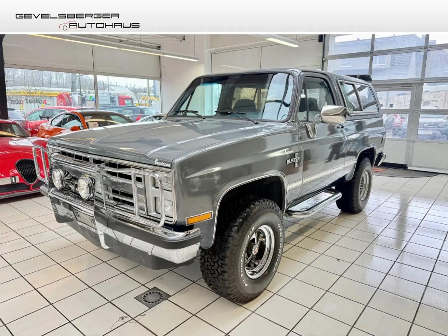 Chevrolet Blazer K5 Silverado Deutsches Fahrzeug Ein Vorbesitzer Grau - 1