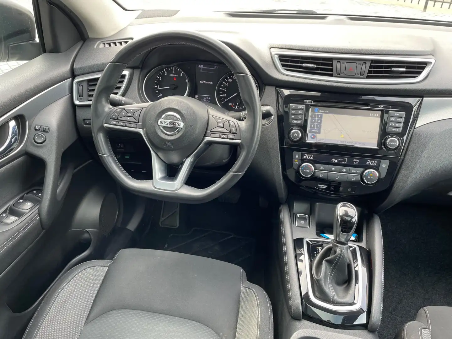 Nissan Qashqai 1.2 Tekna + Lage.km /Panoramadak/Automaat/Camera/C Wit - 2