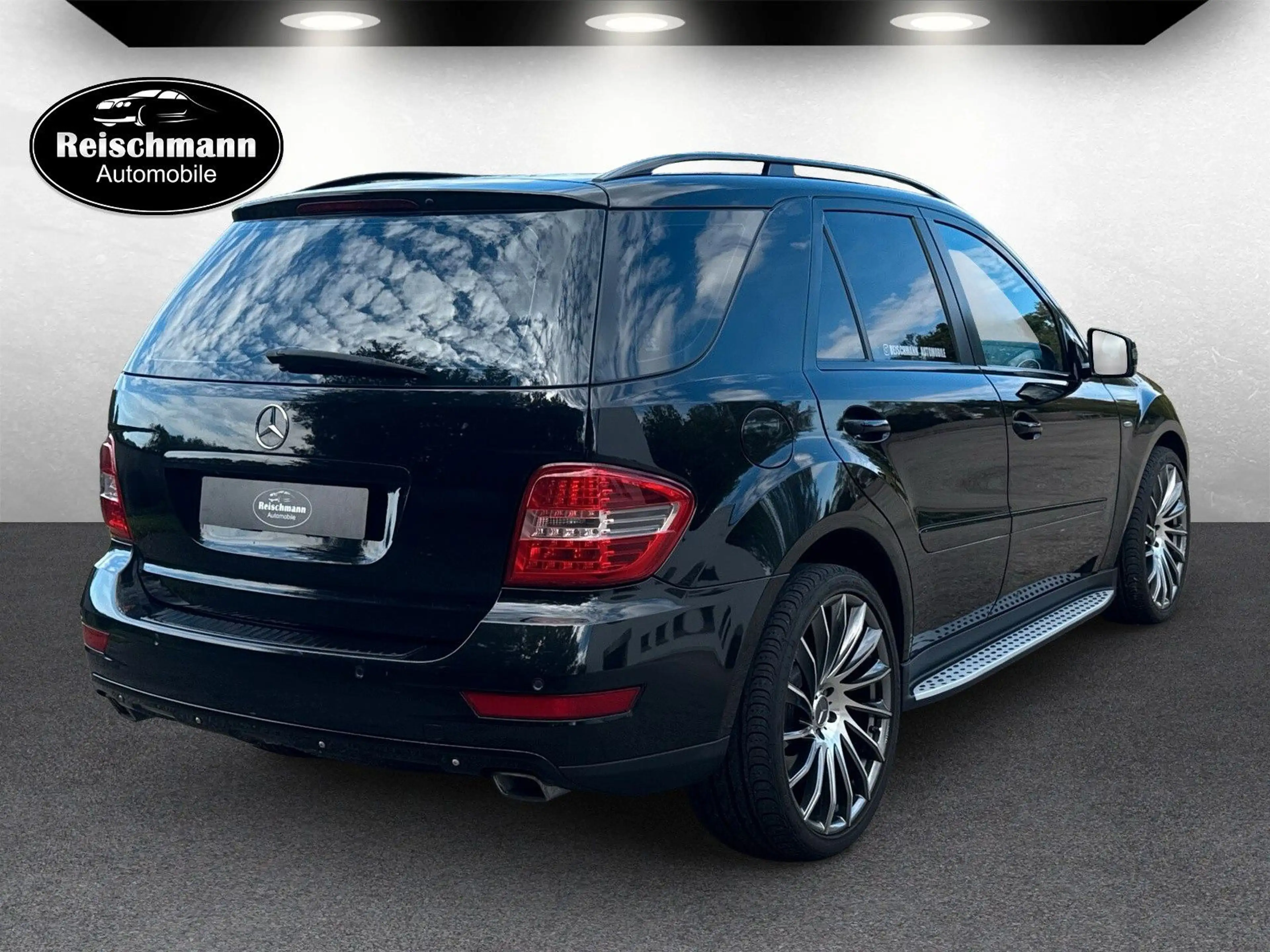 Mercedes-Benz ML 300 CDI Blue E-4Matic Blackline AHK 22Zoll — photo 5