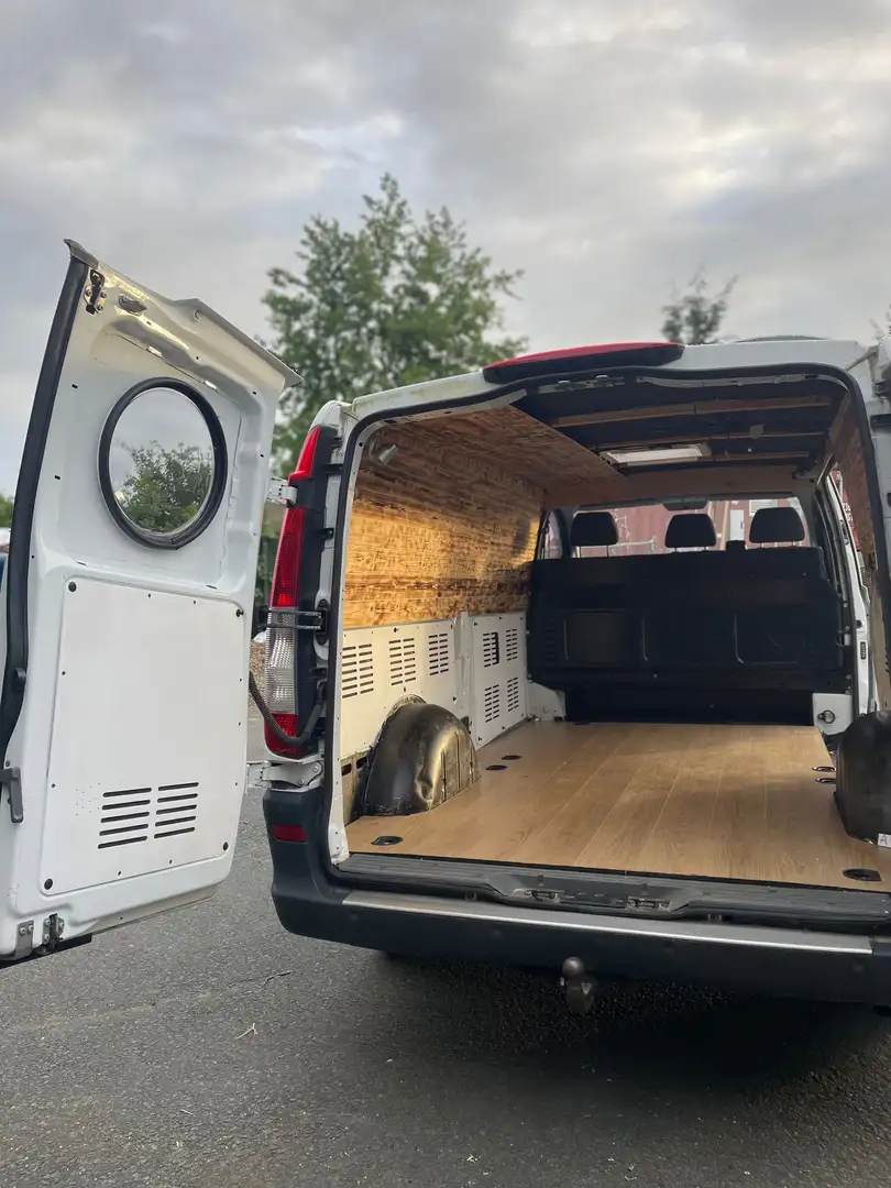 Mercedes-Benz Vito 2.1 CDI Blanc - 2