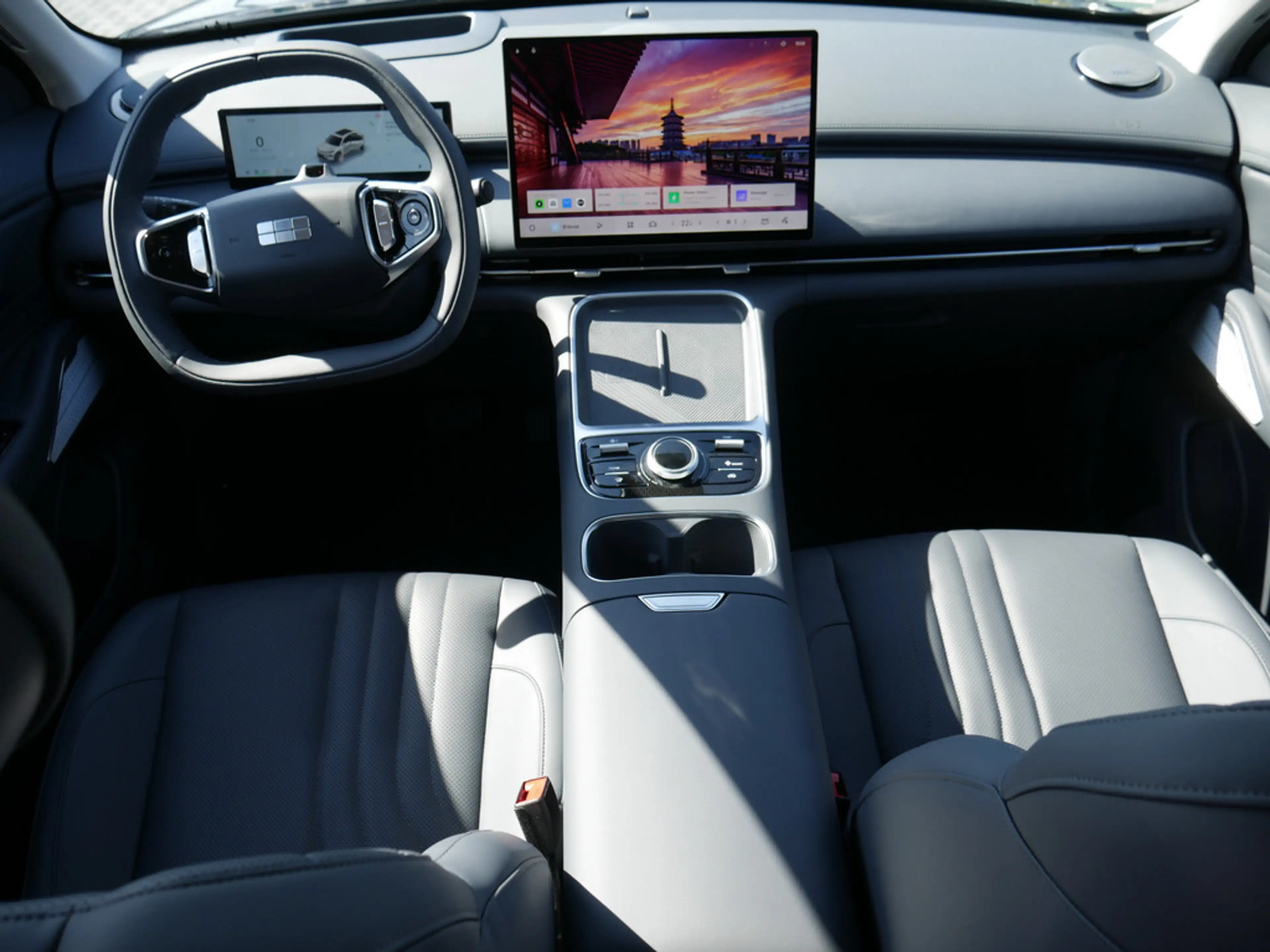Geely Starray EM-i Max + NAVI ACC HUD LED PANO 360° — photo 7