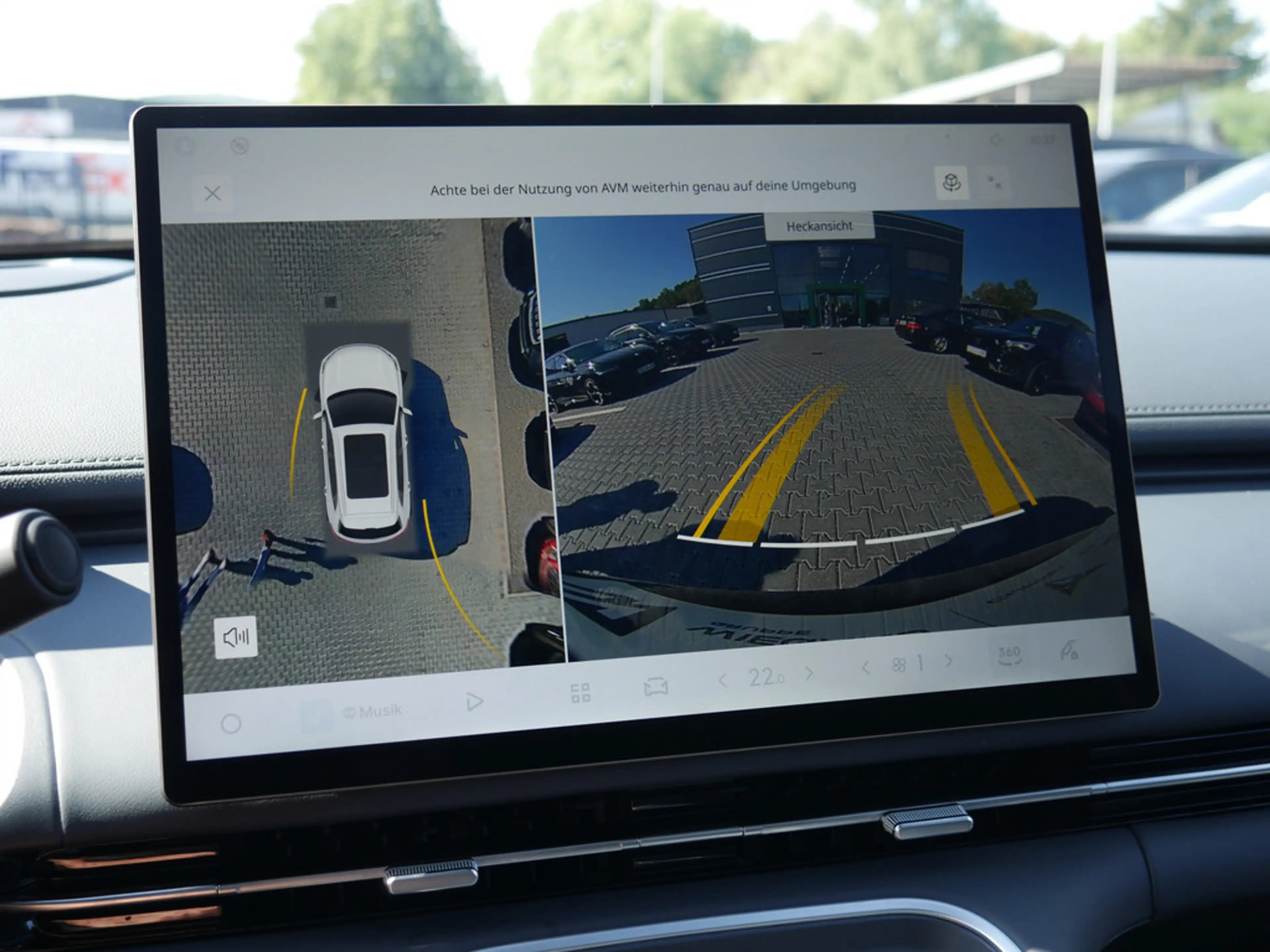 Geely Starray EM-i Max + NAVI ACC HUD LED PANO 360° — photo 11