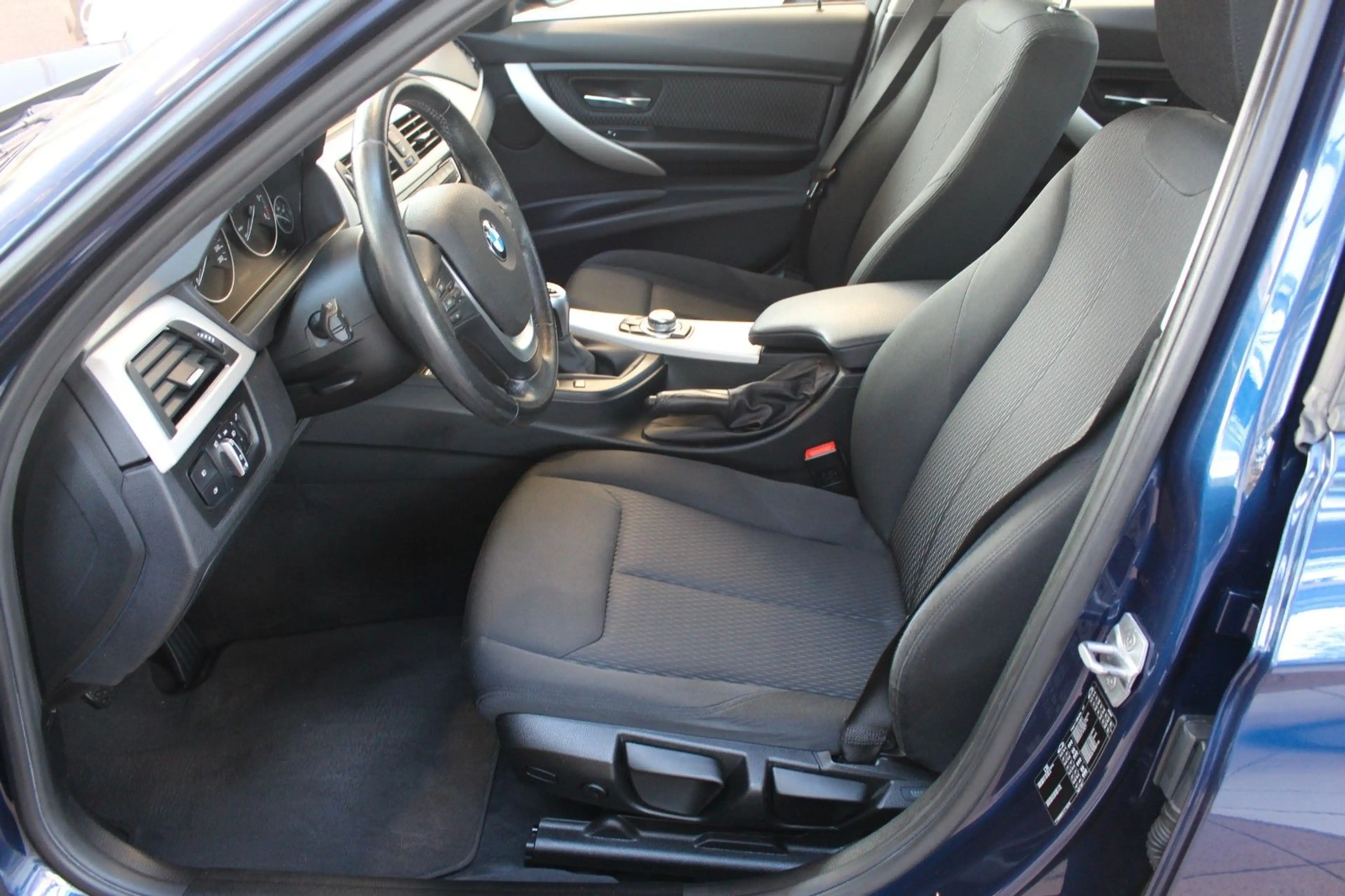 BMW 316 d Advantage+Keyless+Navi+SHZ+8-Fach — photo 9