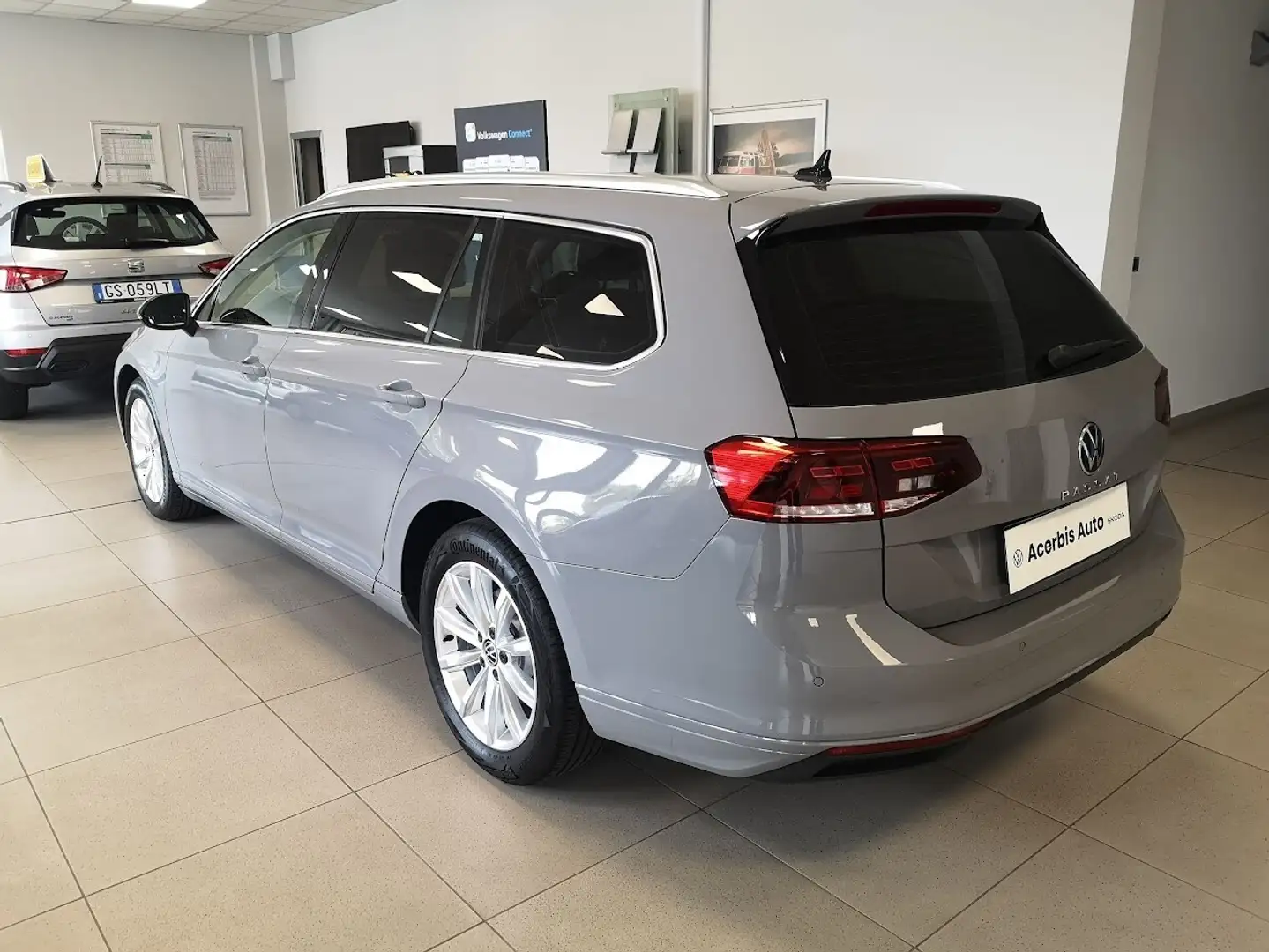 Volkswagen Passat Passat Variant 2.0 TDI SCR EVO DSG Business NAVI - Grigio - 2