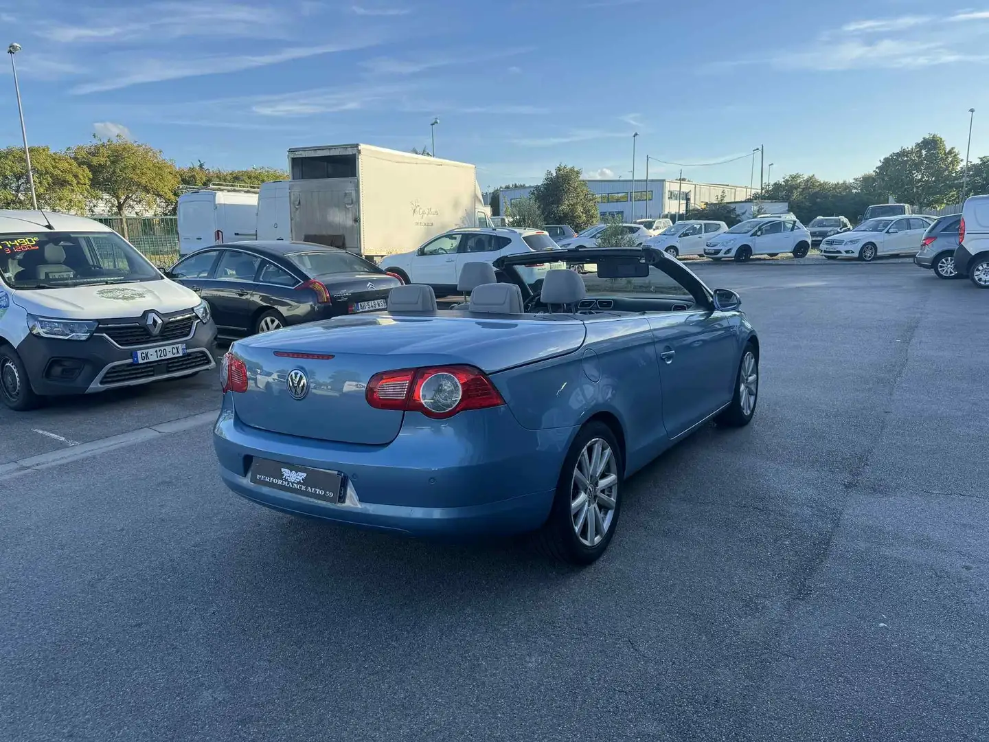 Volkswagen Eos 2.0 TDI 140 Ch Cabriolet Bleu - 2