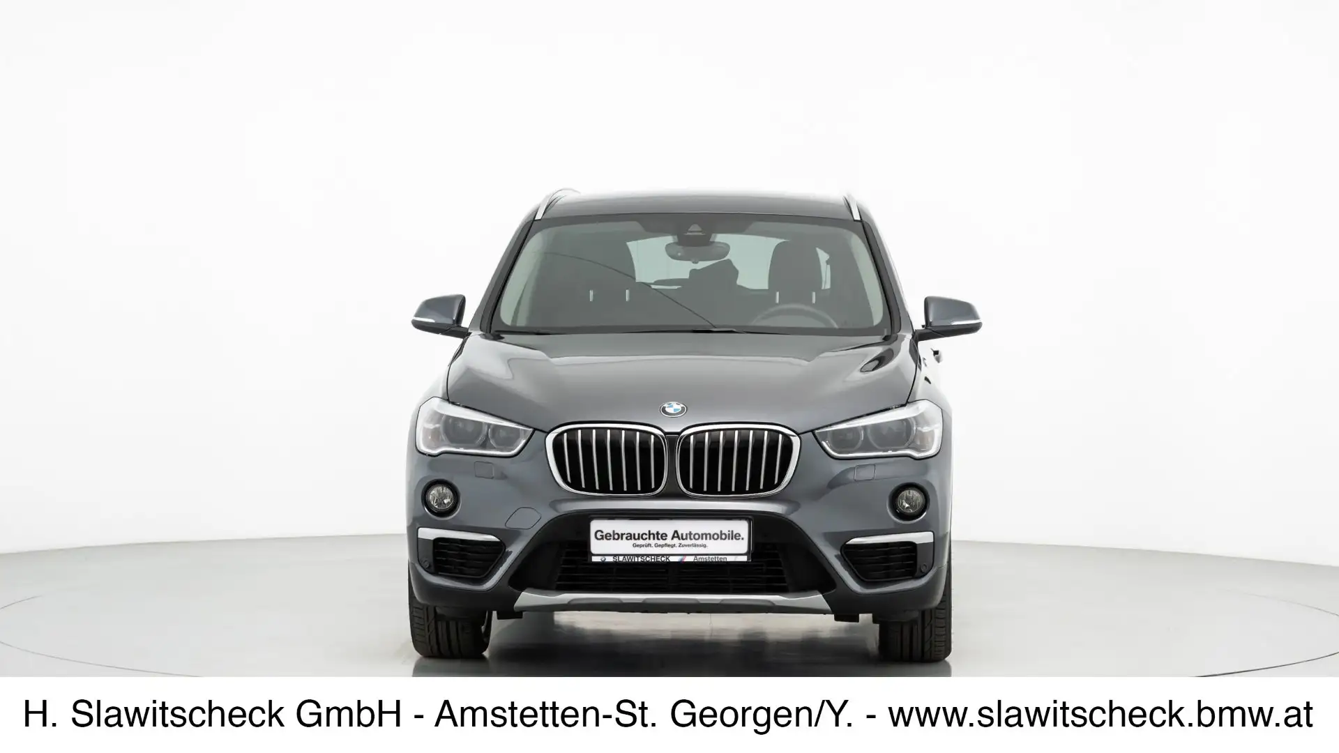BMW X1 xDrive18d F48 Grau - 2